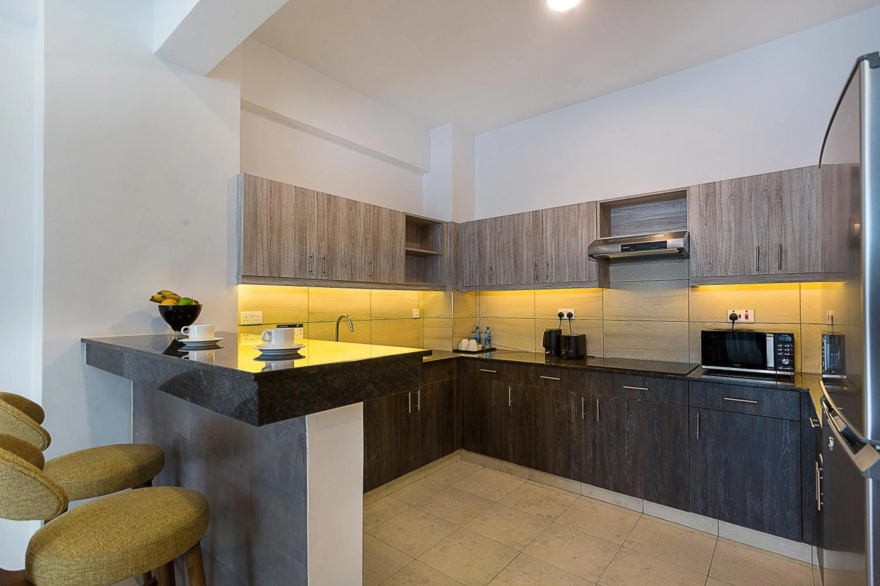 L'Aziz Suites - Near Aga Khan Hospital