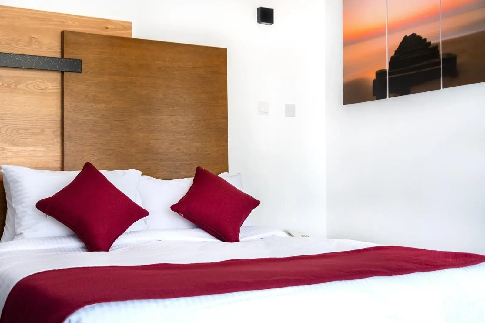 Deluxe Apartment in L'Aziz Suites - Near Aga Khan Hospital Deluxe Apartment in L'Aziz Suites - Near Aga Khan Hospital