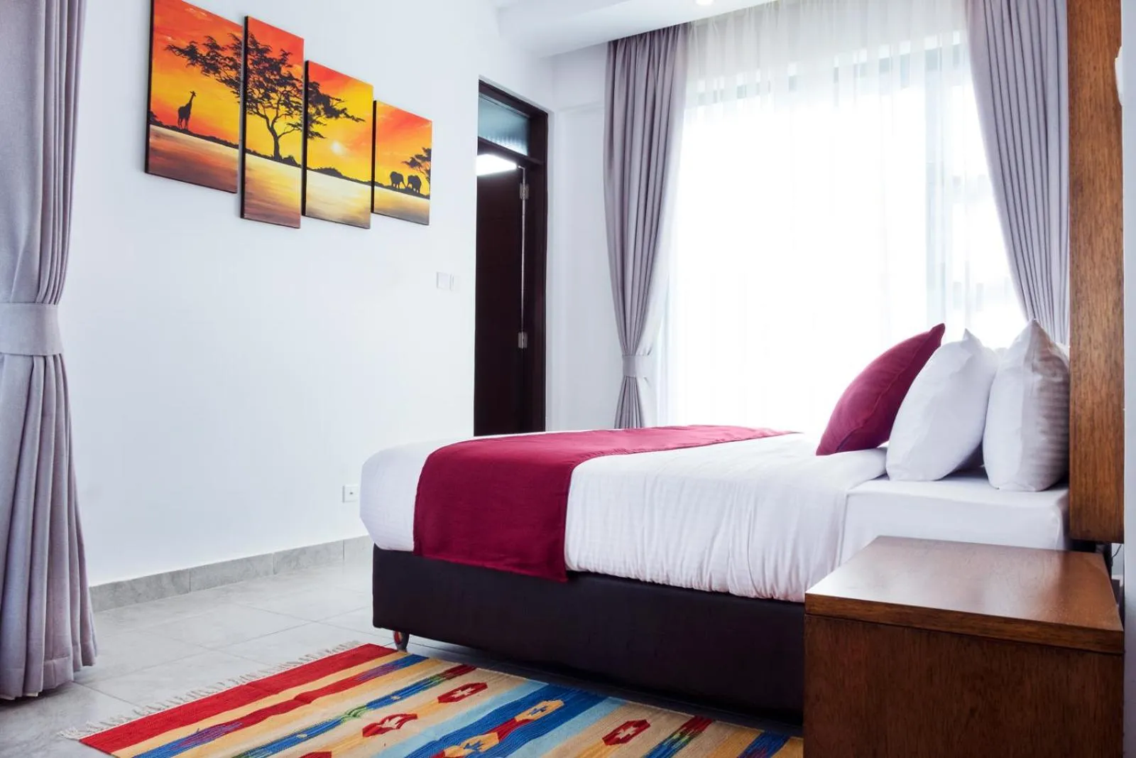 Bed in L'Aziz Suites - Near Aga Khan Hospital