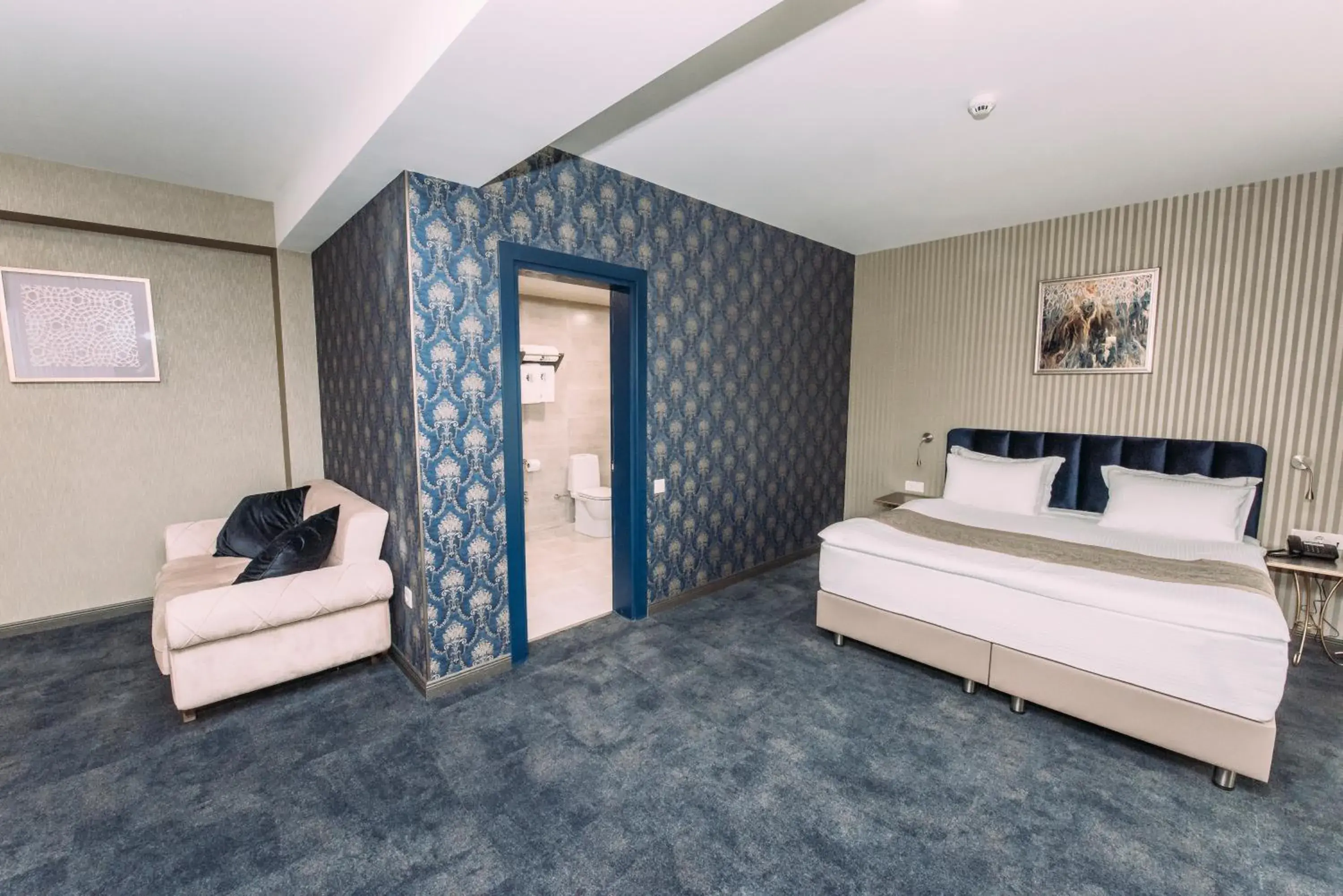 Superior Suite - single occupancy in Hotel Sapphire Bakuriani Superior Suite - single occupancy in Hotel Sapphire Bakuriani