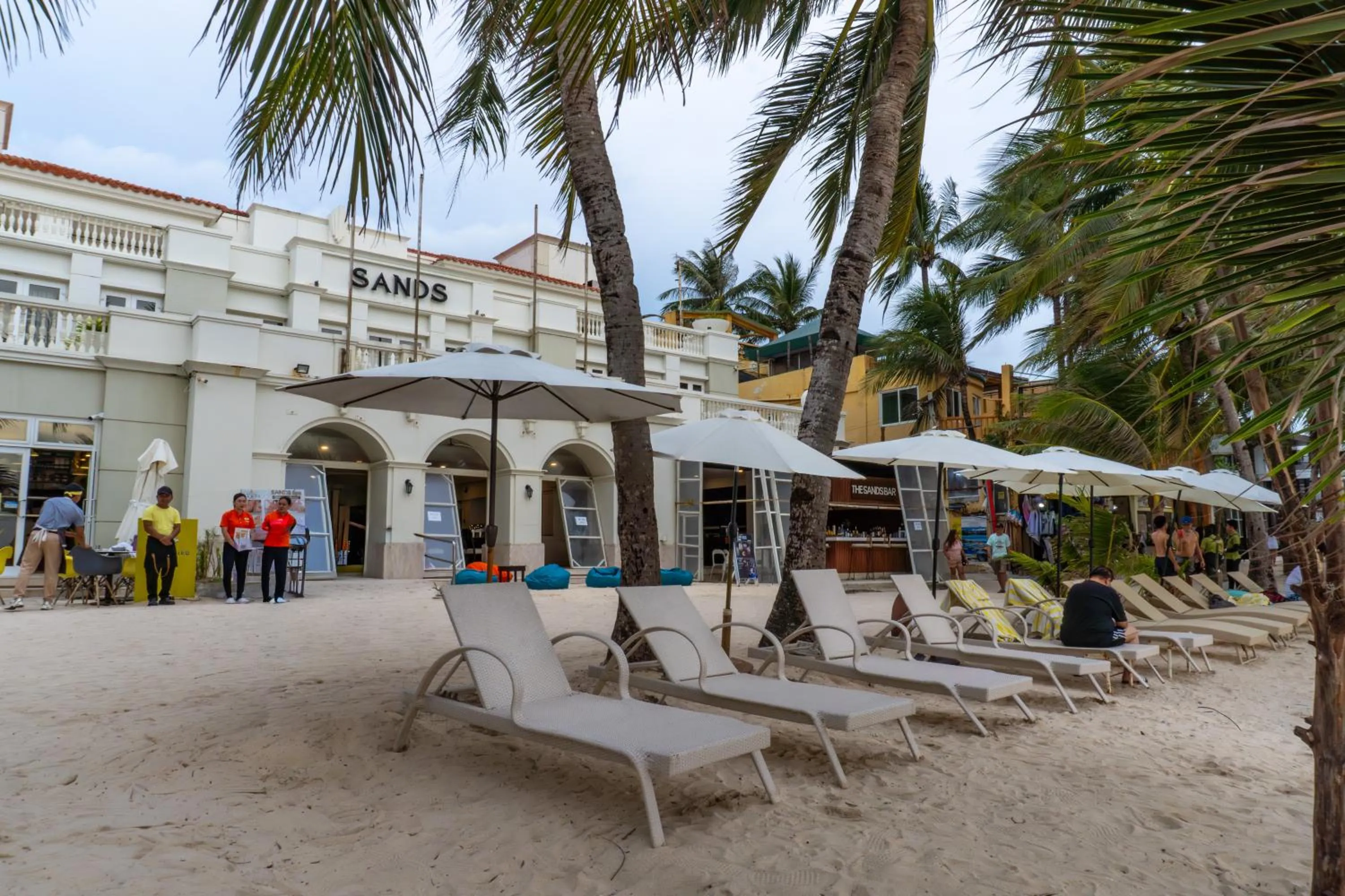 Beach in Boracay Sands Hotel
