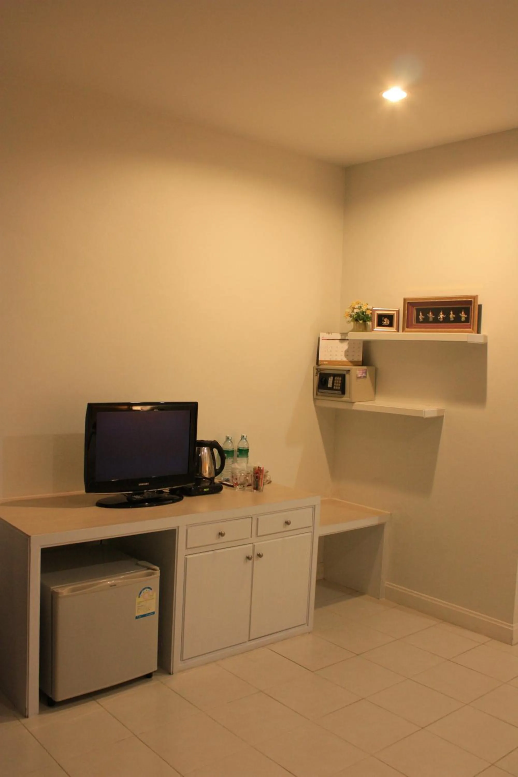 TV and multimedia in Phuket Racha Kata Homestay