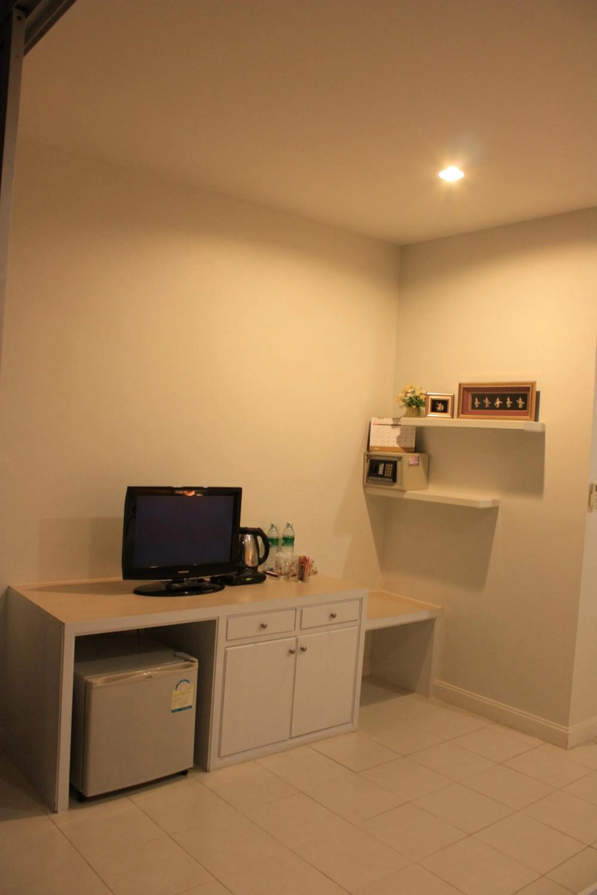 TV and multimedia in Phuket Racha Kata Homestay