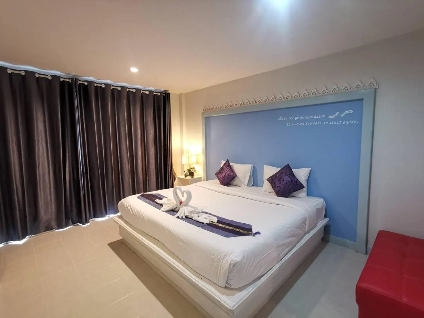 Bed in Phuket Racha Kata Homestay