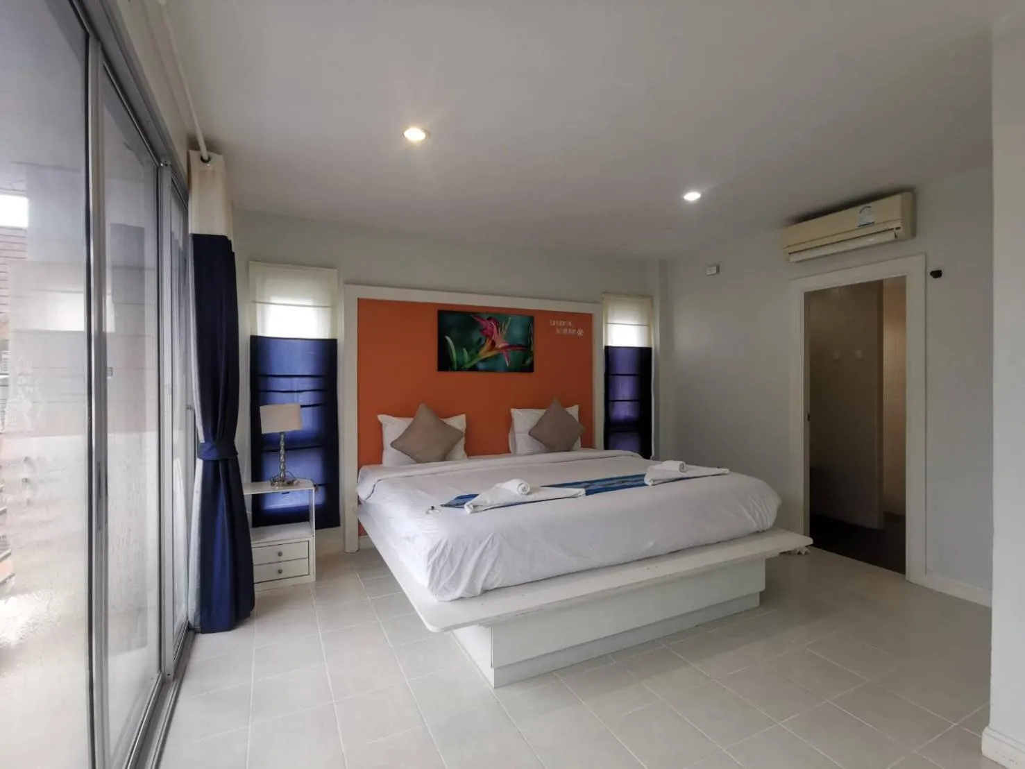 Bed in Phuket Racha Kata Homestay