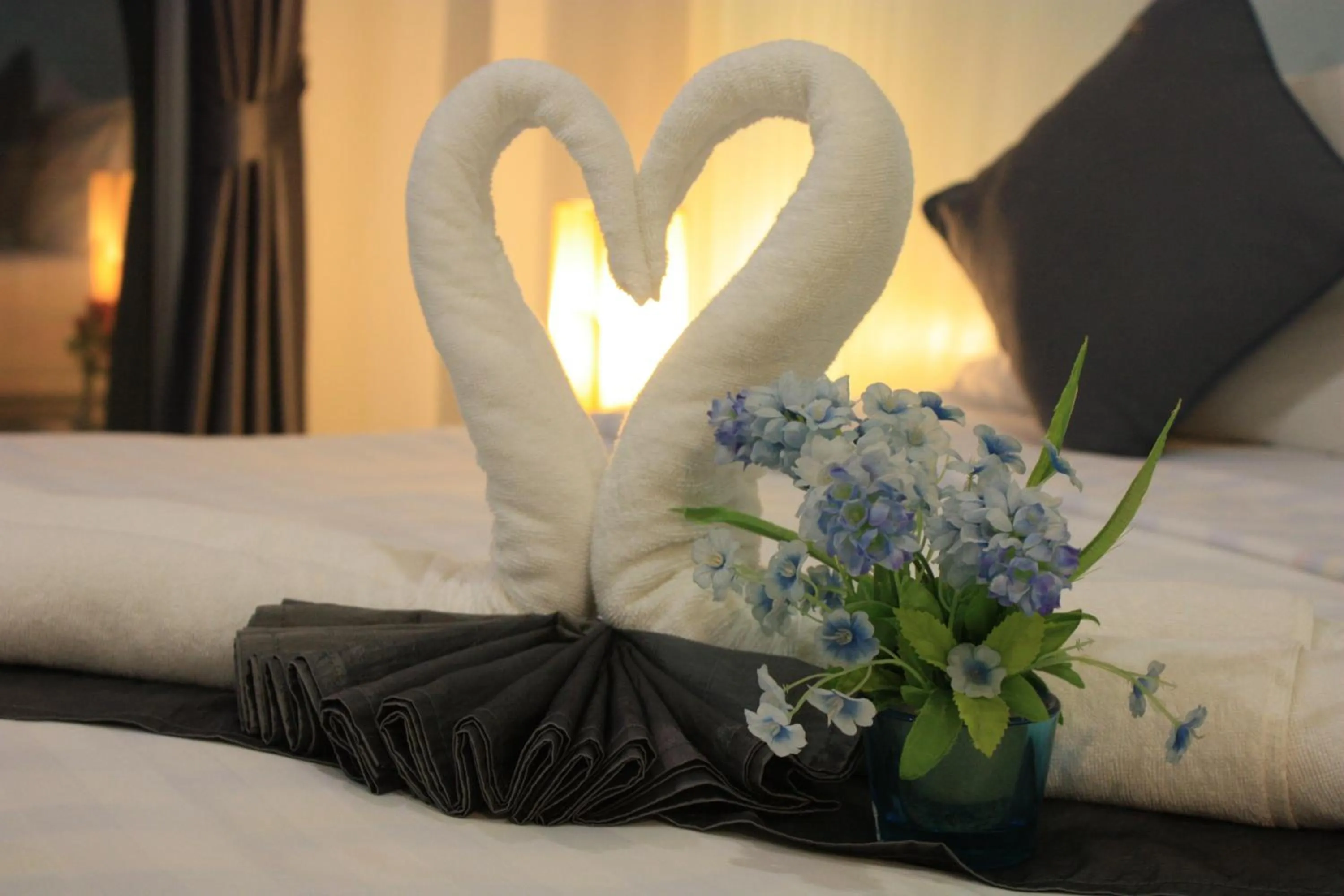 Decorative detail, Bed in Phuket Racha Kata Homestay