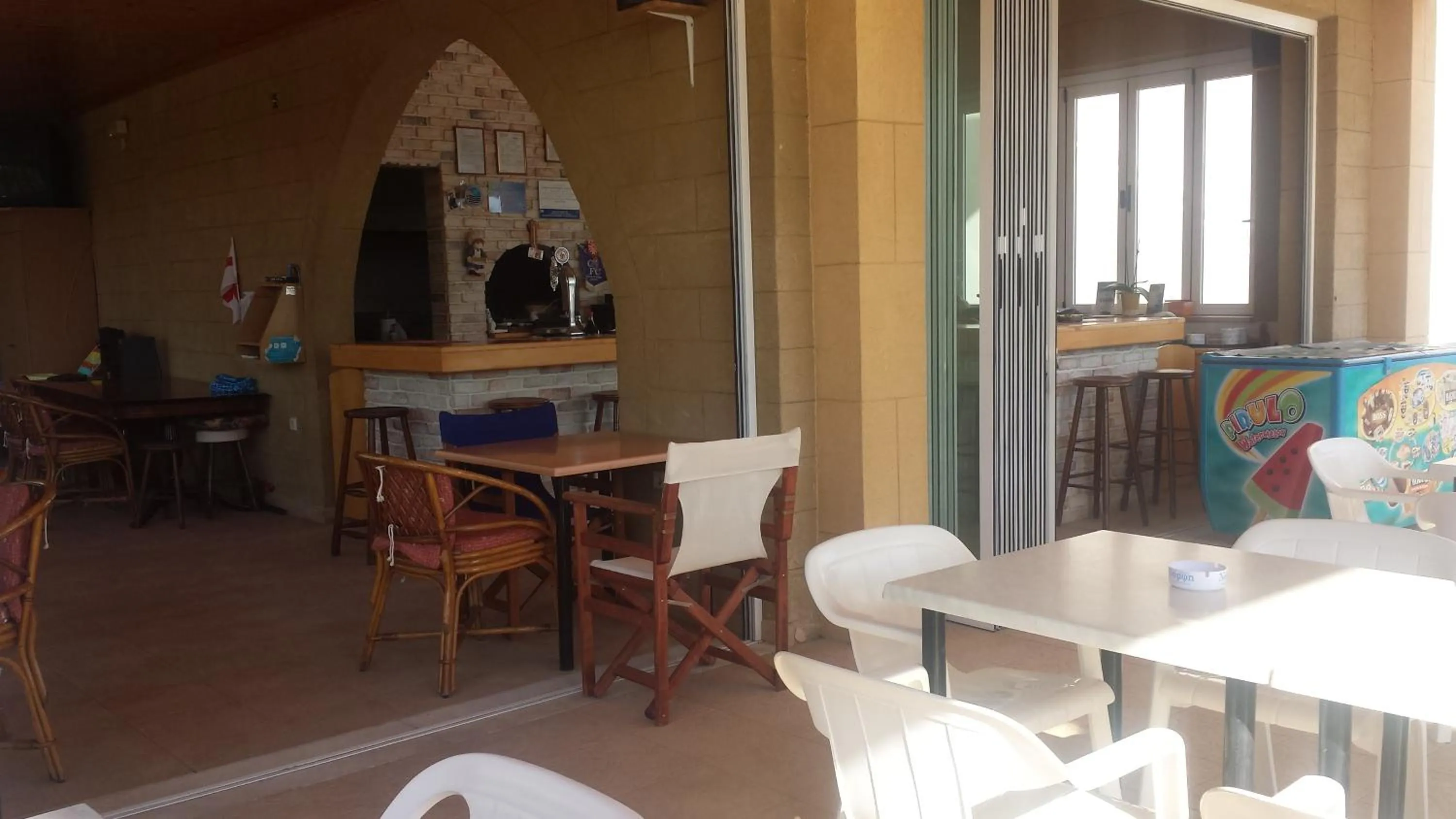 Restaurant/places to eat in Summer Days