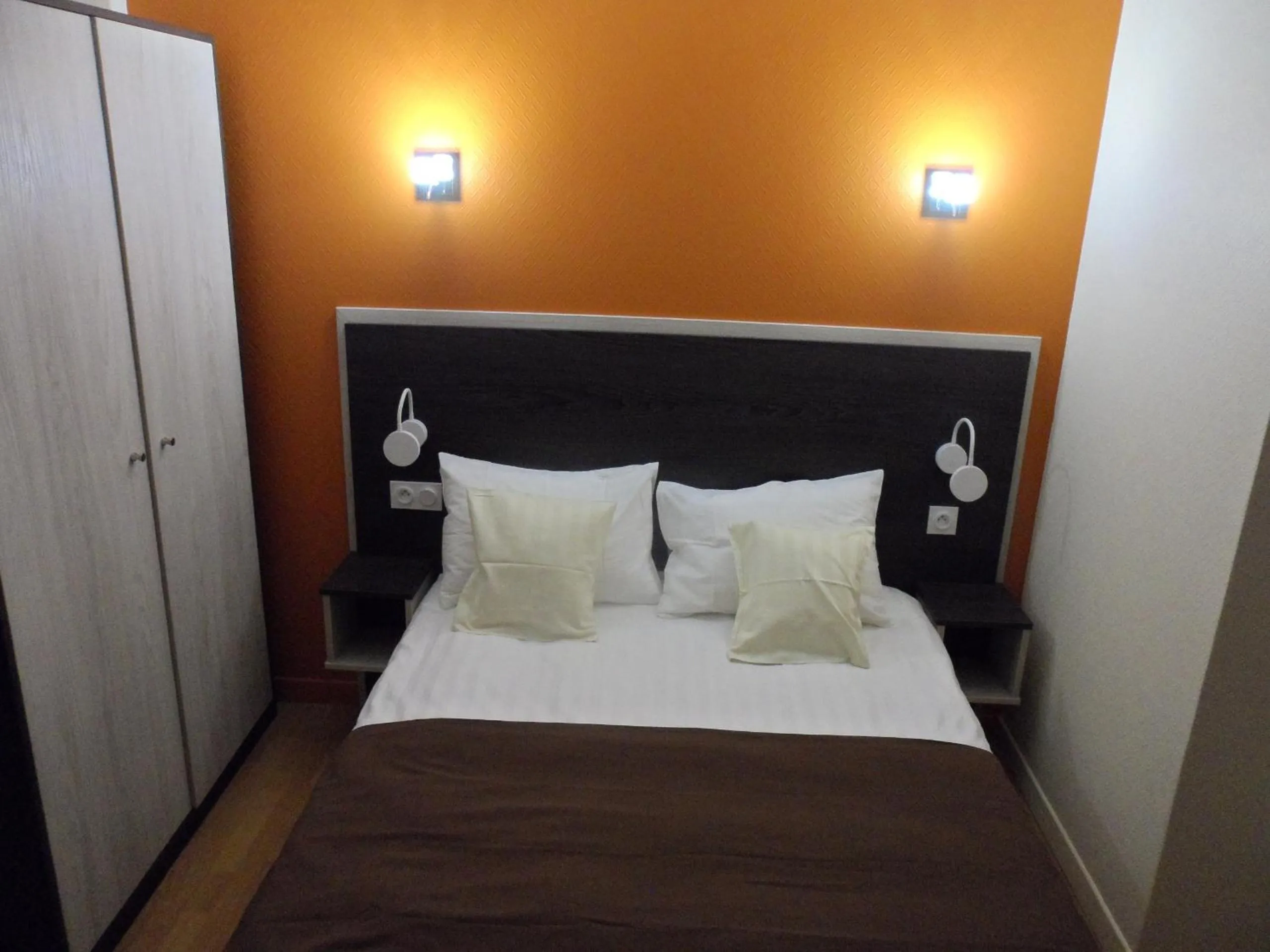 Bedroom, Bed in Le Petit Keriquel