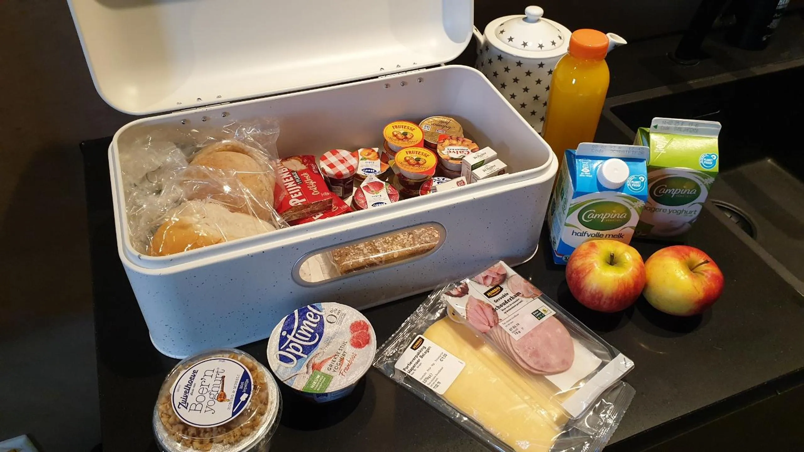 Breakfast in Bed & Breakfast Coopz