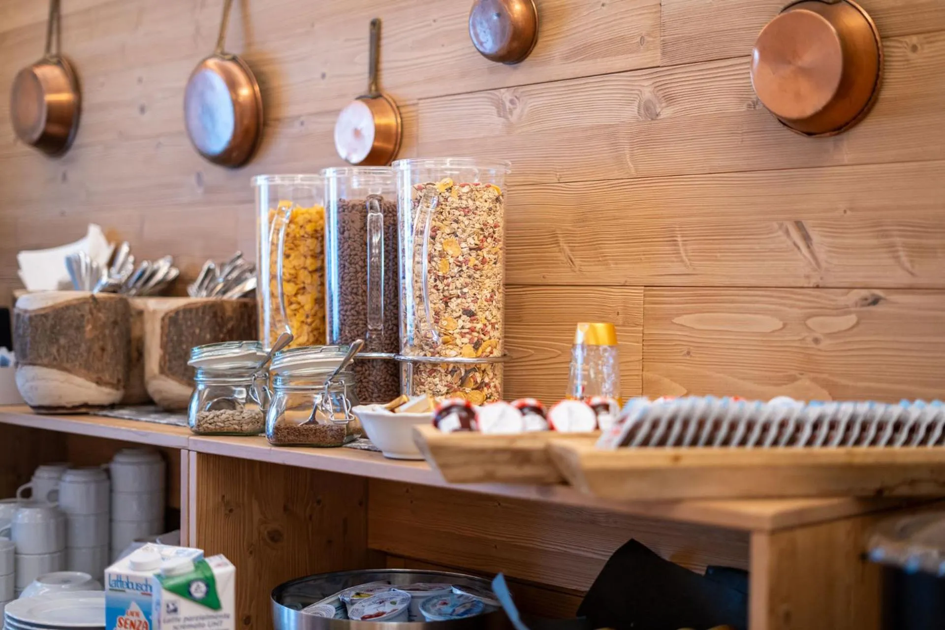 Breakfast in Hotel Panda Cortina- ricarica auto elettriche