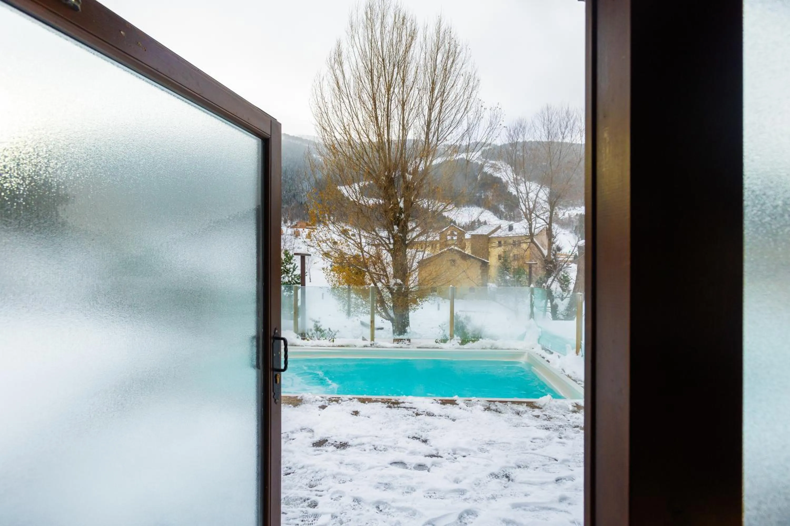 Winter in Mountain Hostel Tarter