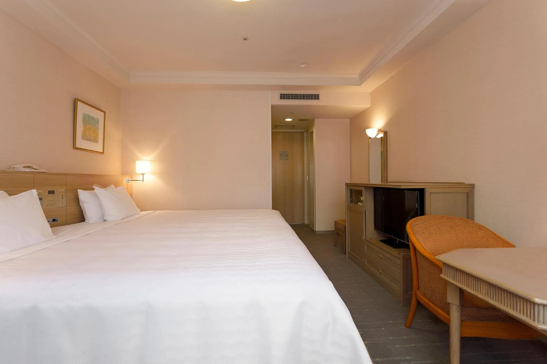 Bed in Keio Plaza Hotel Tama