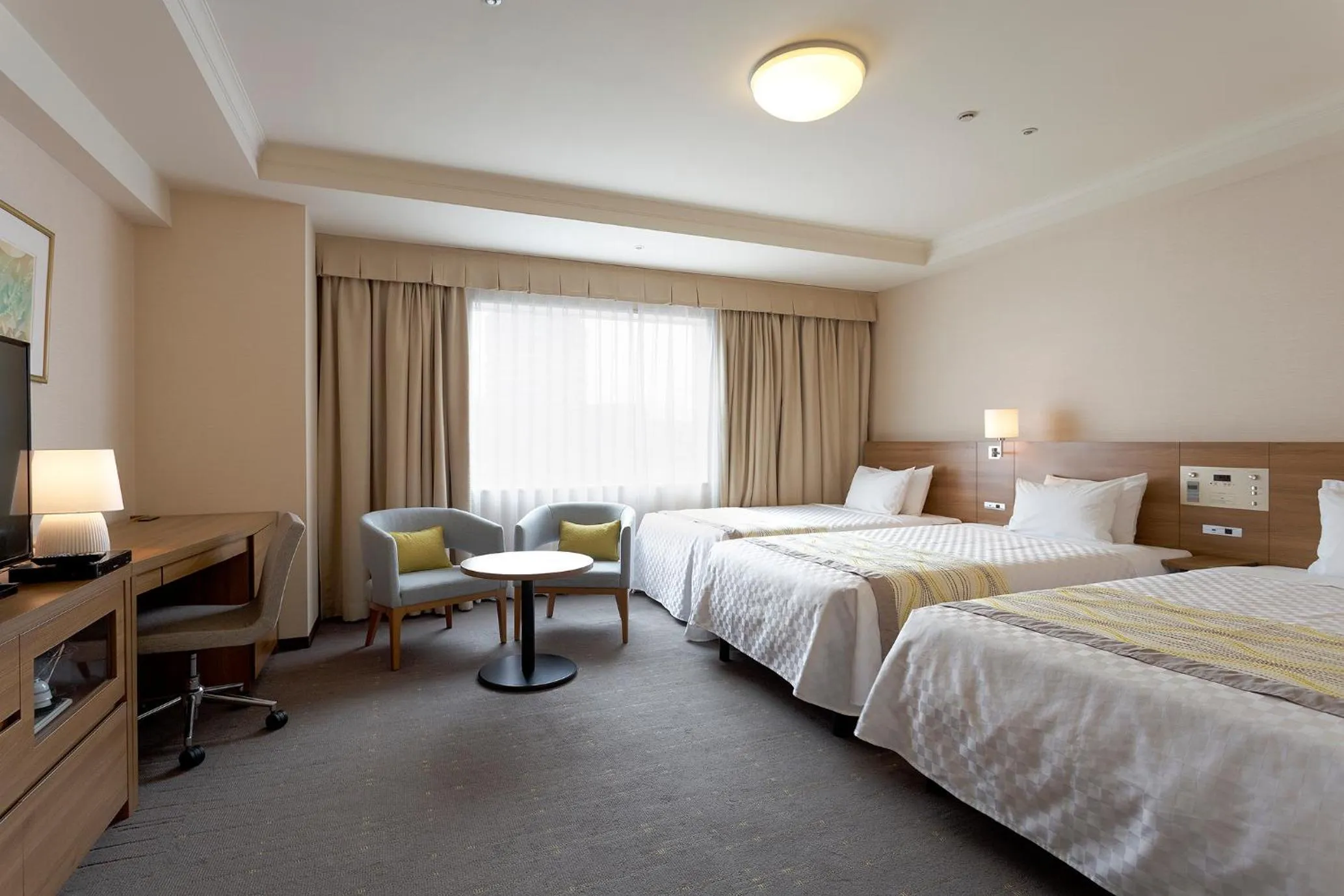 Bed in Keio Plaza Hotel Tama