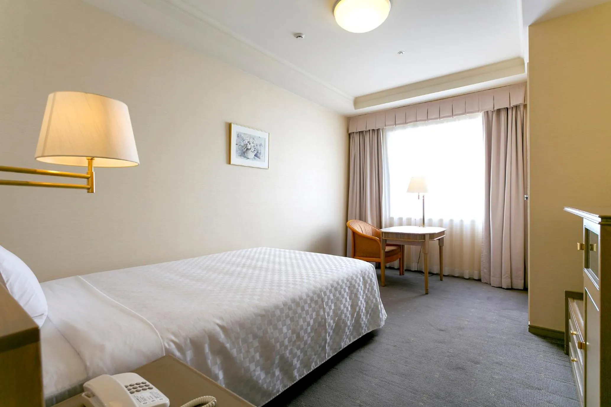 Bed in Keio Plaza Hotel Tama