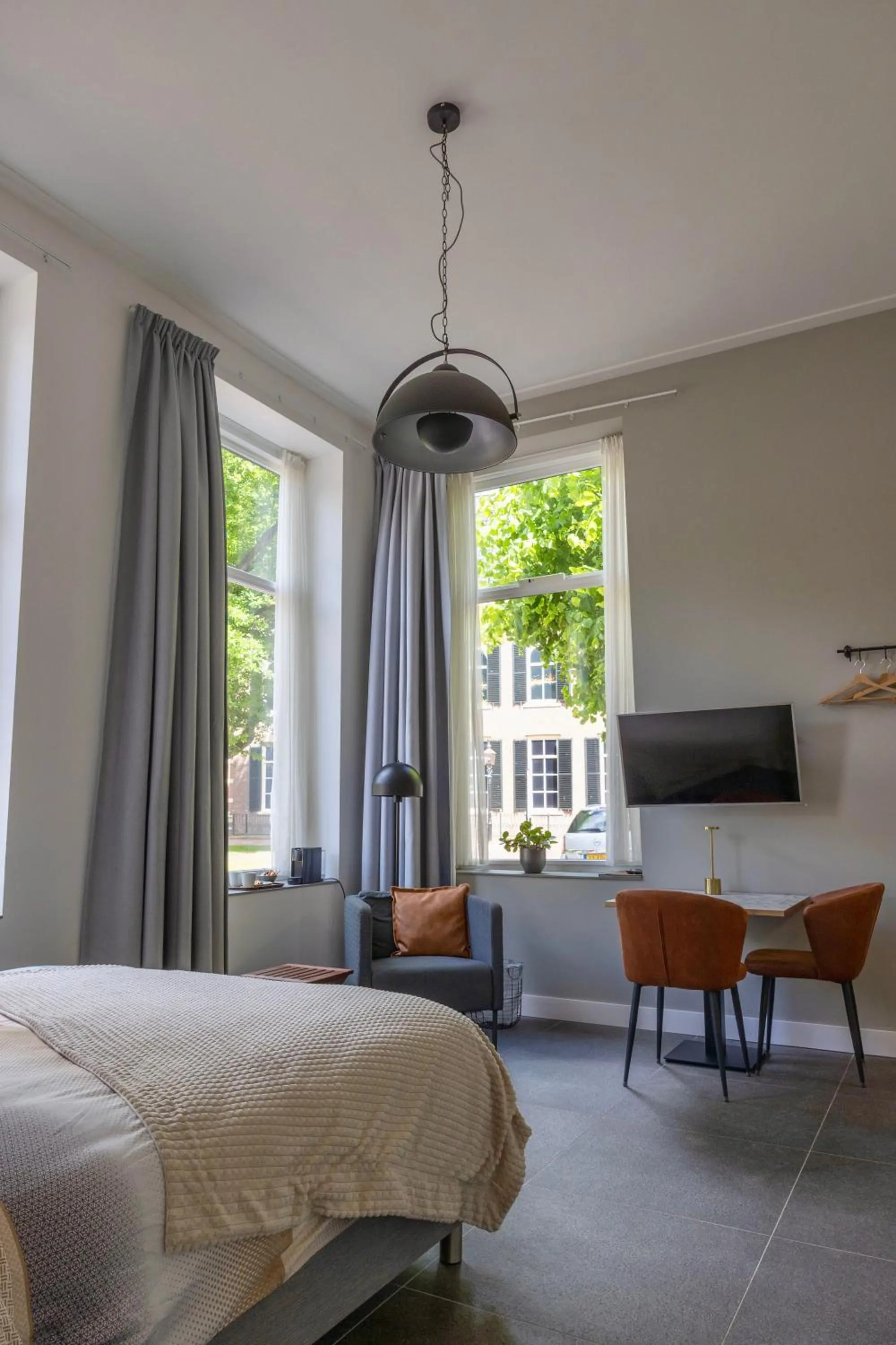 Bed in "In de Kloosterhof" Gratis privé parkeren