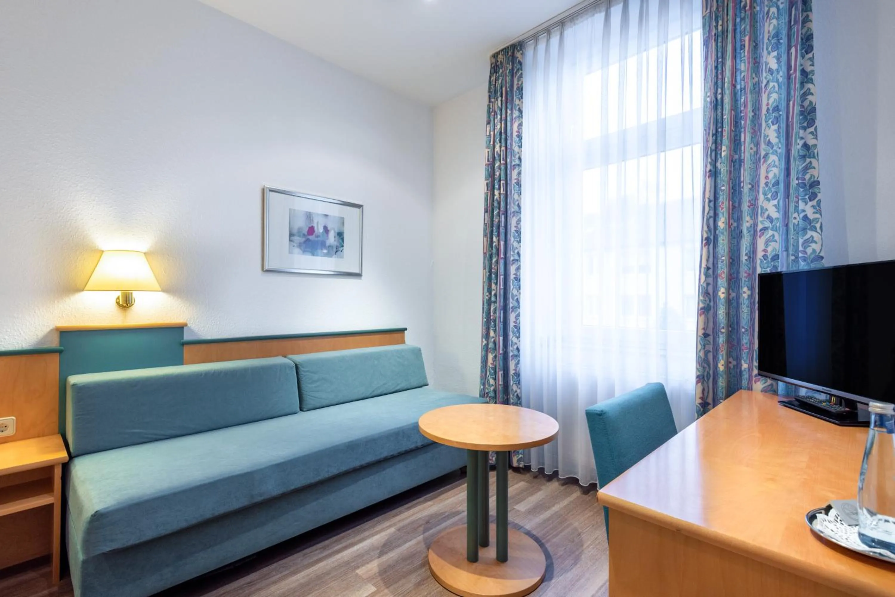 Photo of the whole room in Hotel Zur Krone