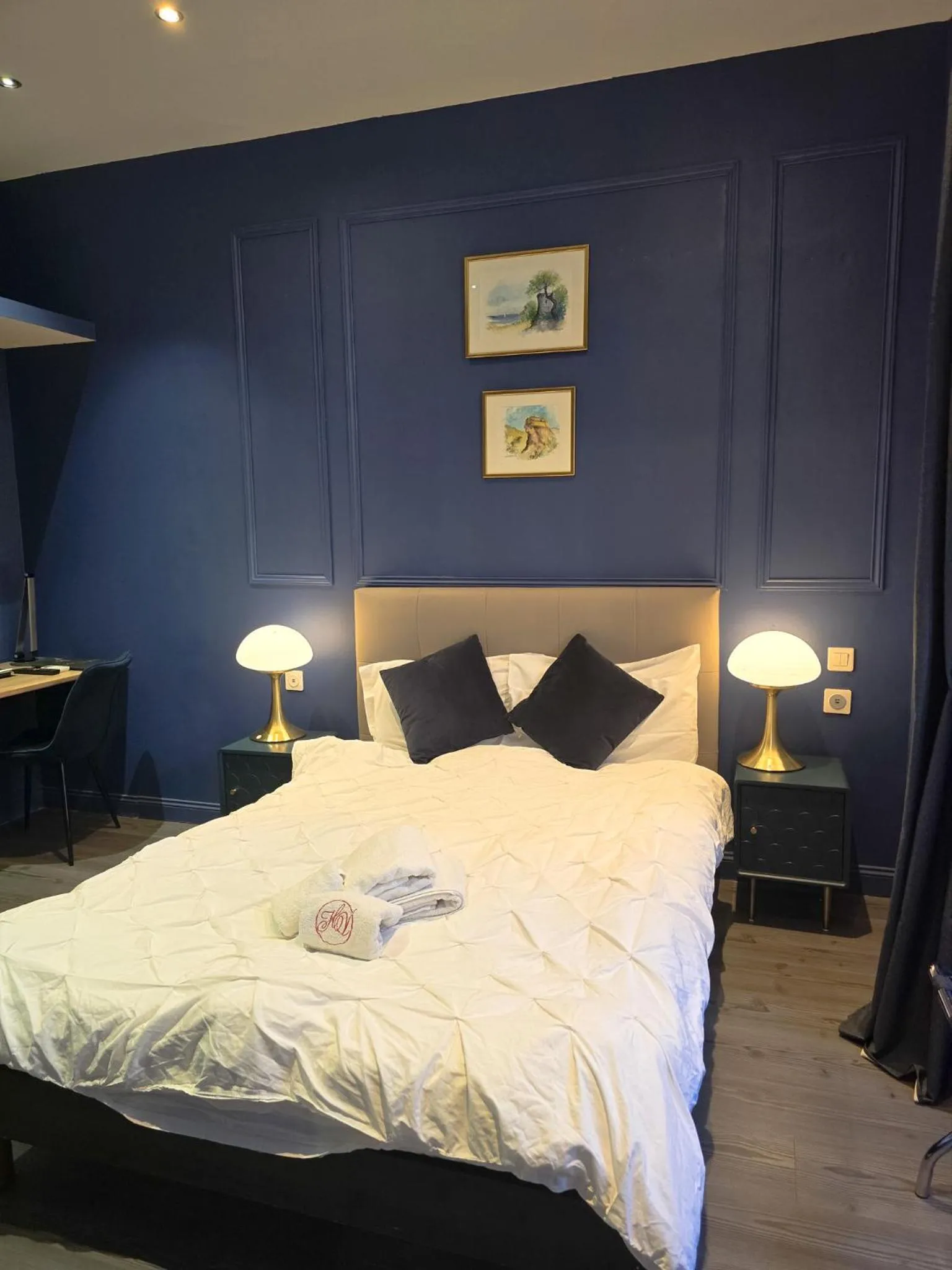 Bed in Hôtel Les Voyageurs