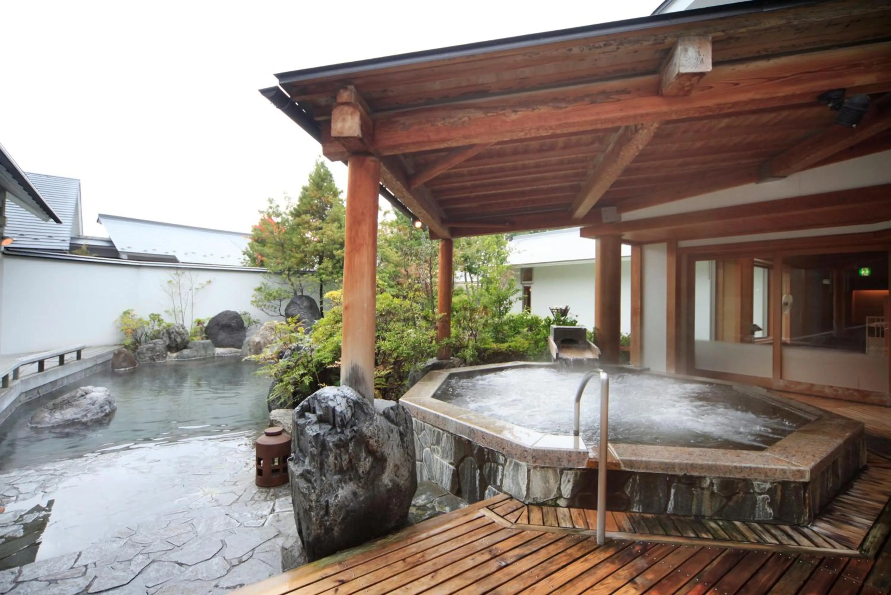 Hot Spring Bath in Shoho
