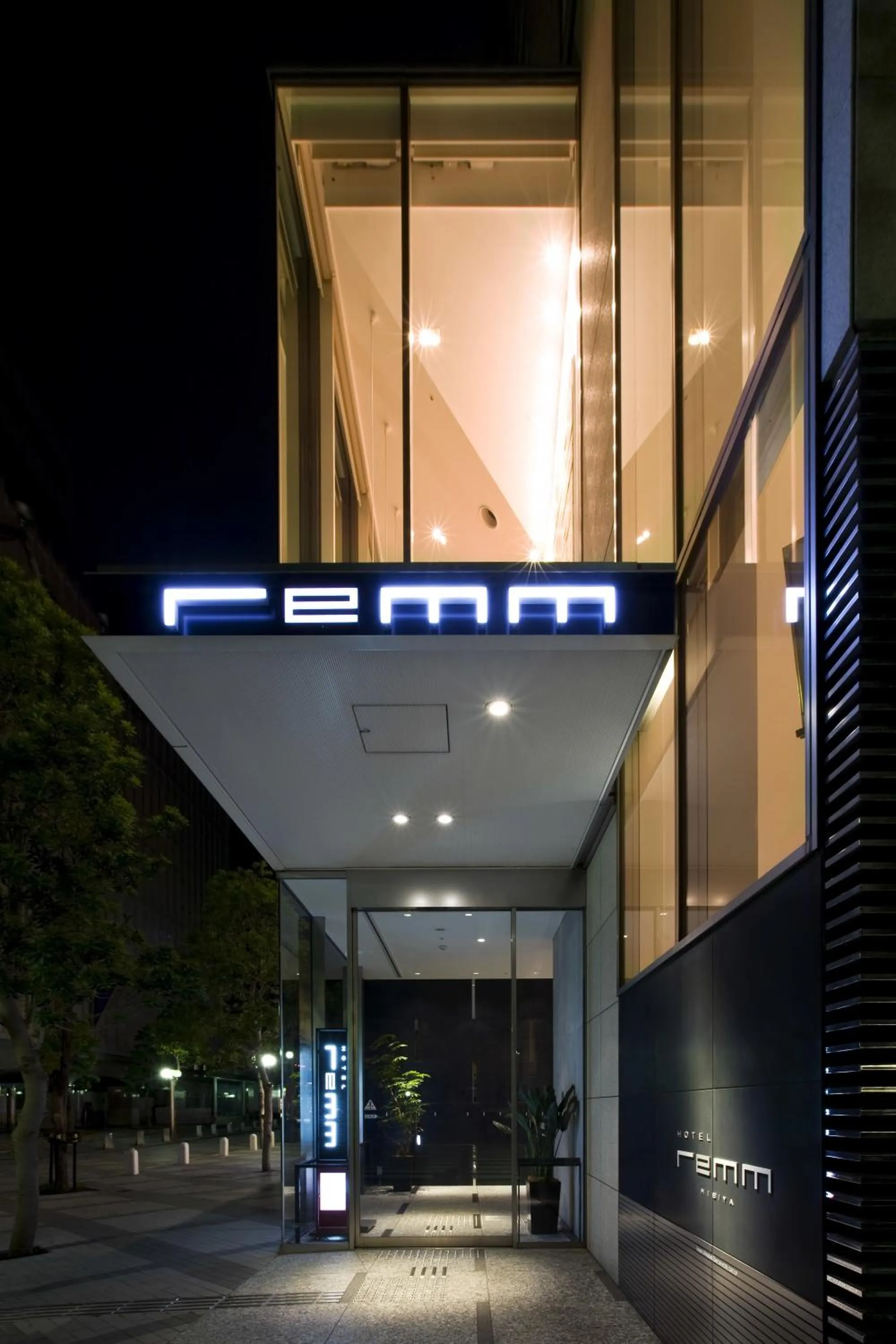 Facade/entrance in remm Hibiya