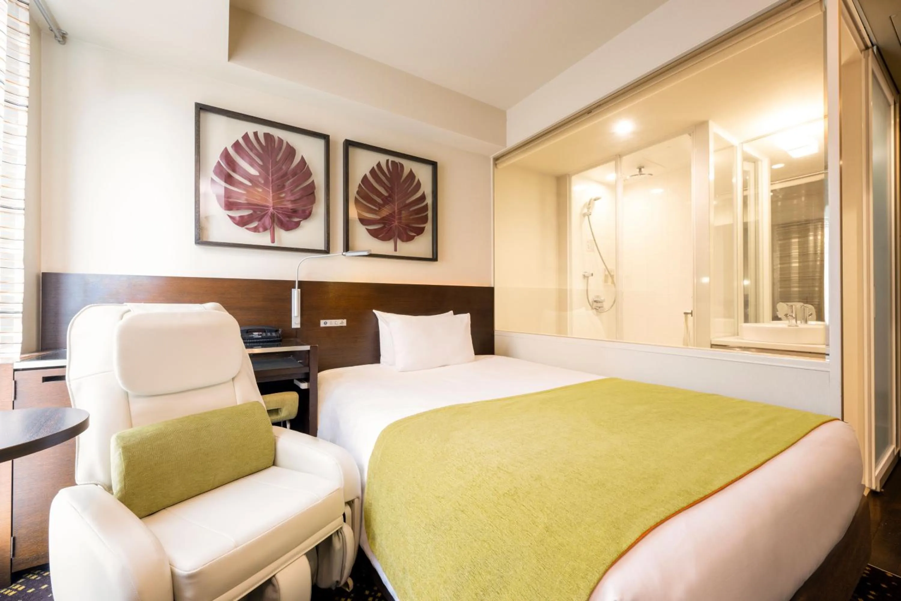 Photo of the whole room, Bed in remm Hibiya