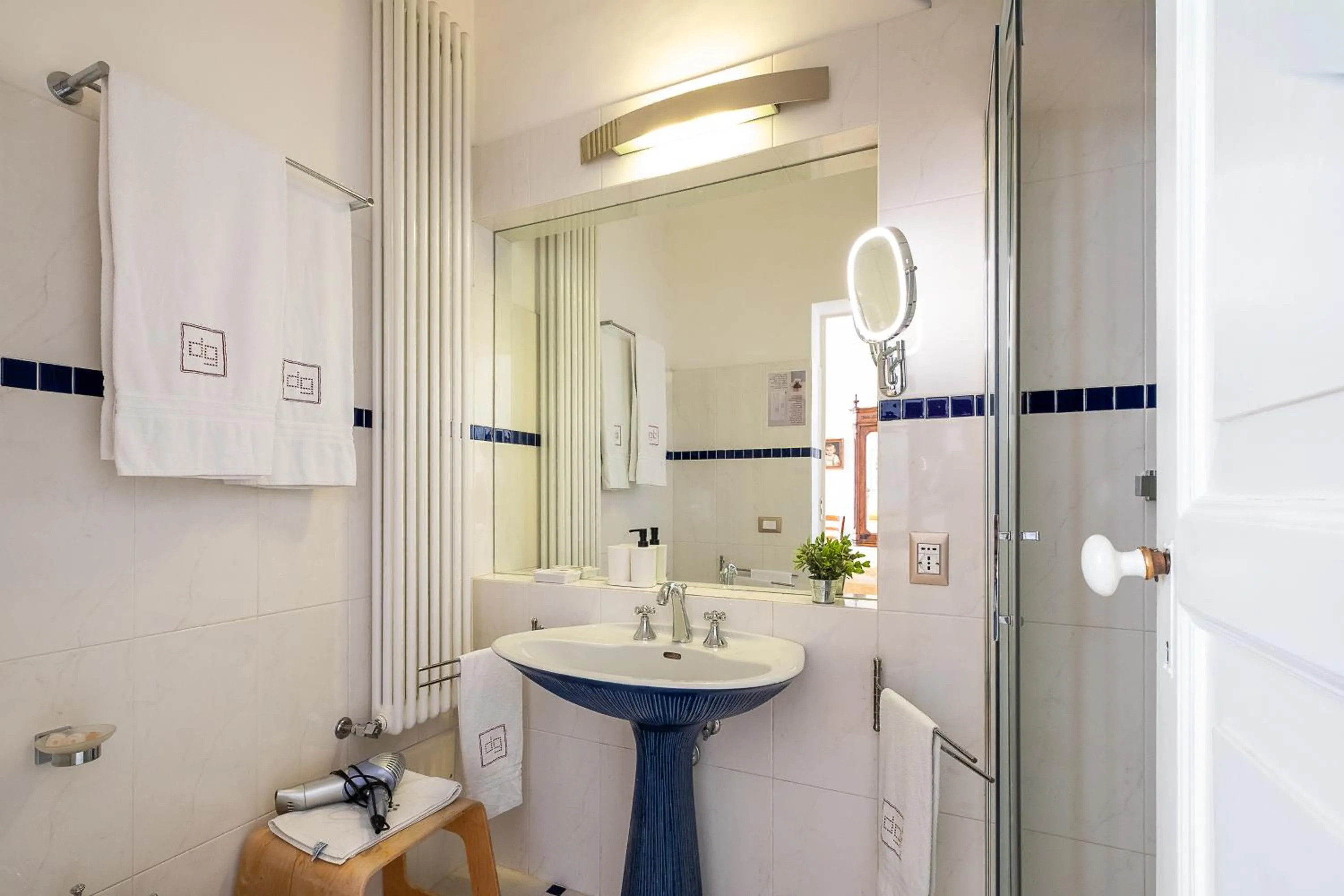 Bathroom in Palazzo De Giorgi B&B