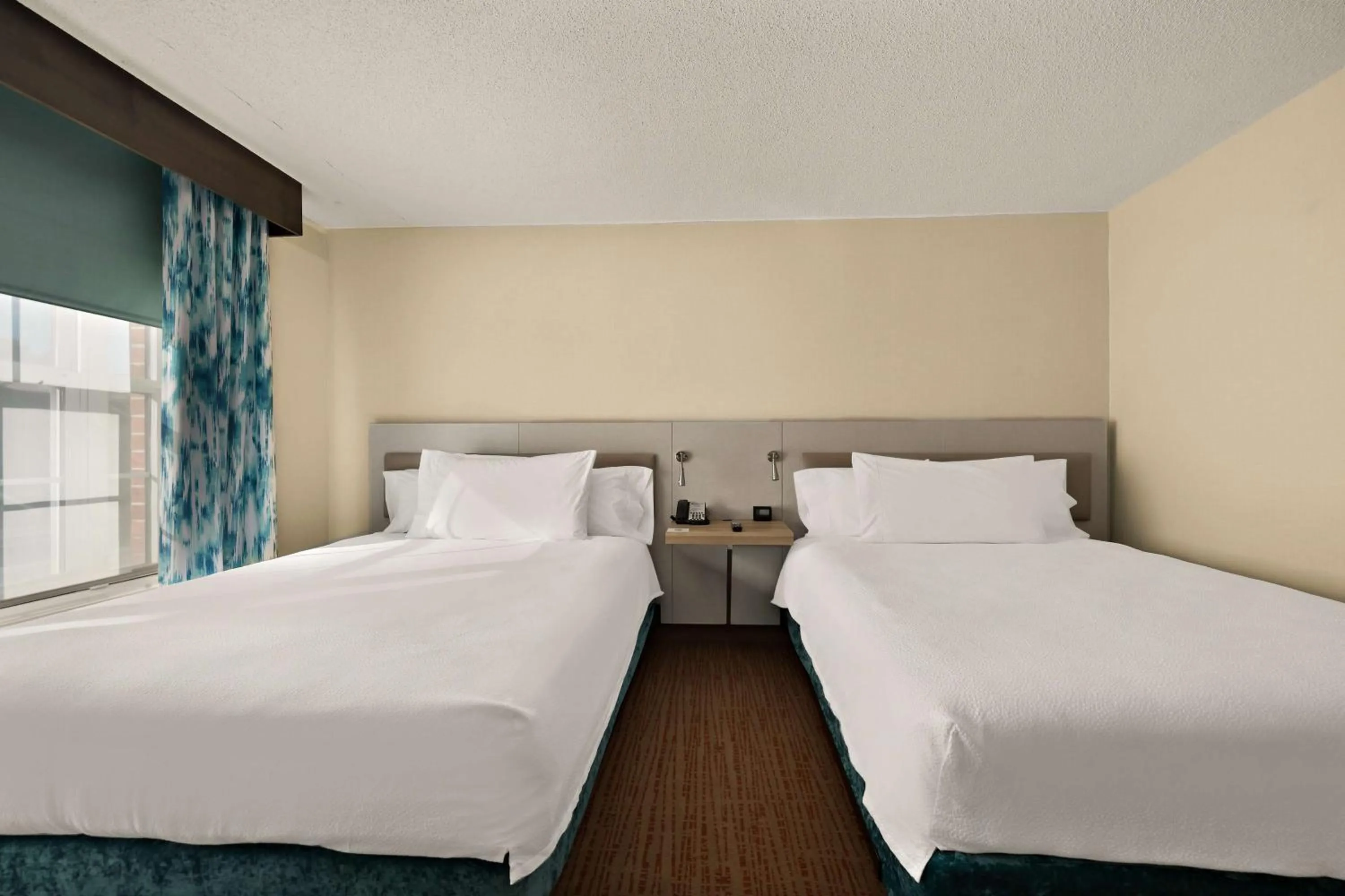 Bed in Hilton Garden Inn Williamsburg