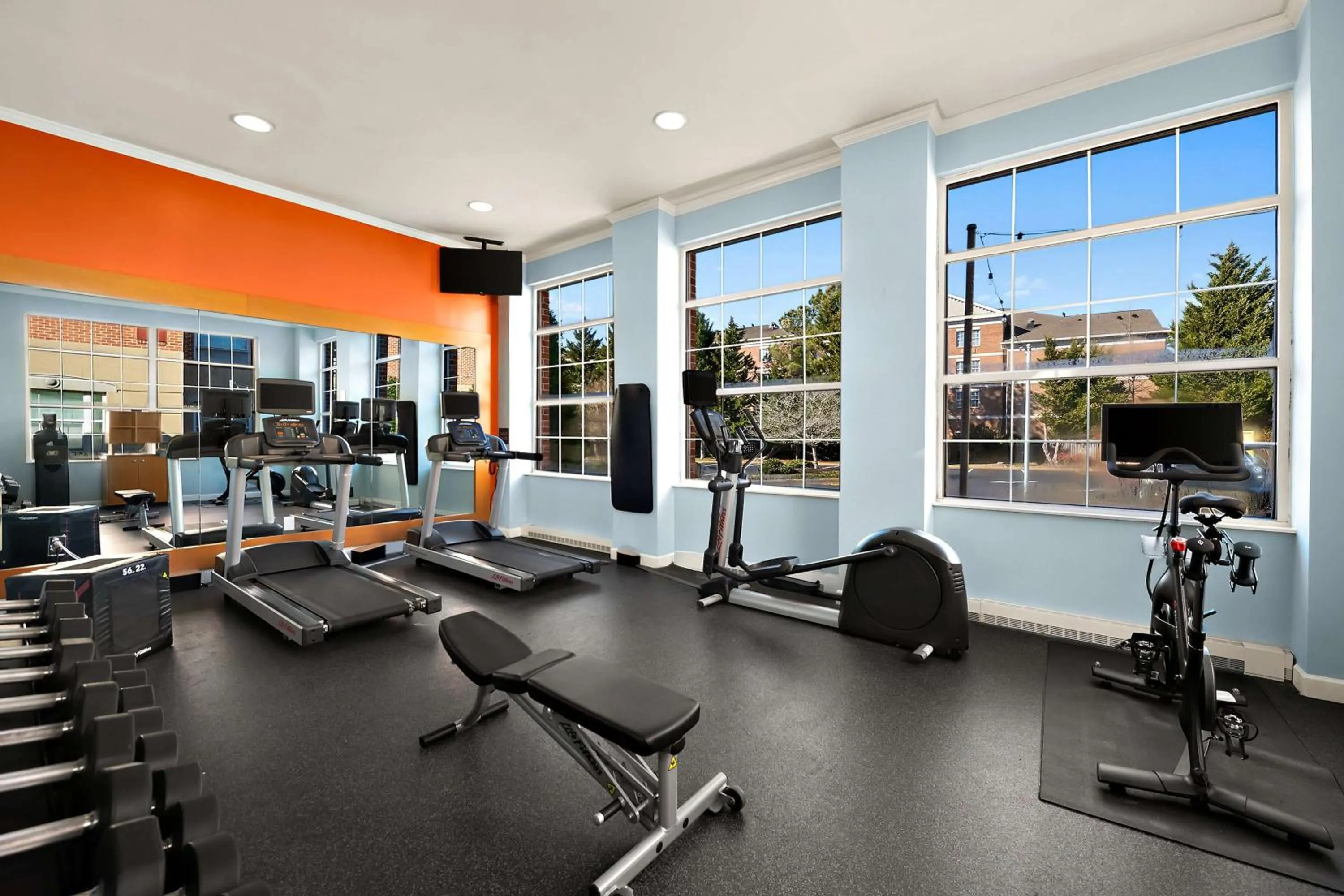 Fitness centre/facilities in Hilton Garden Inn Williamsburg