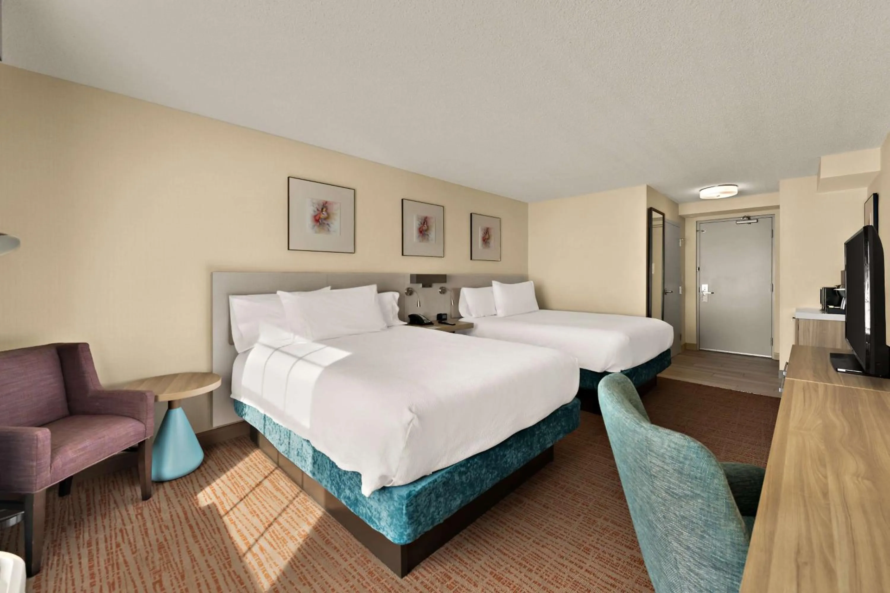 Bed in Hilton Garden Inn Williamsburg