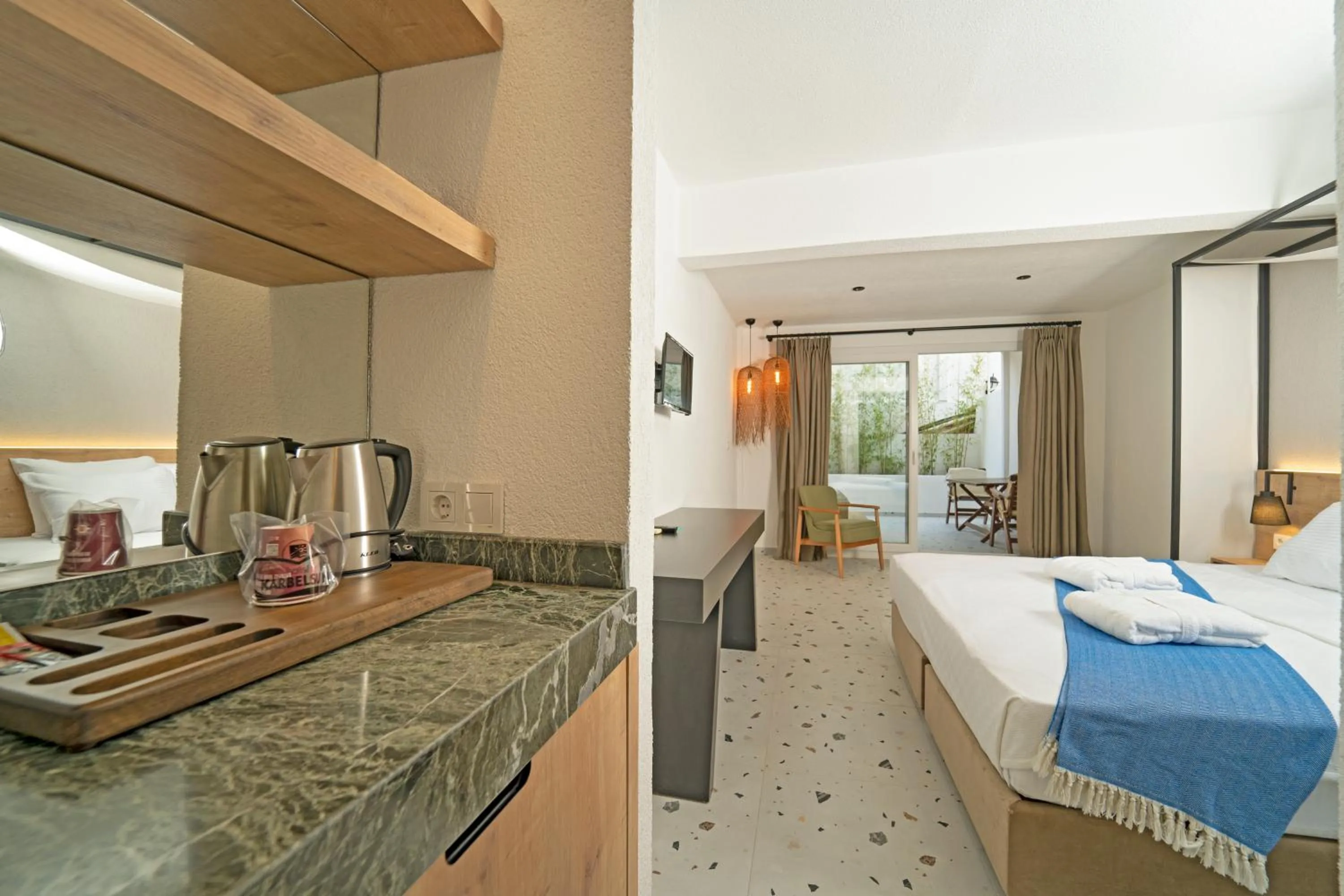 View (from property/room), Bed in Hotel Karbel Sun