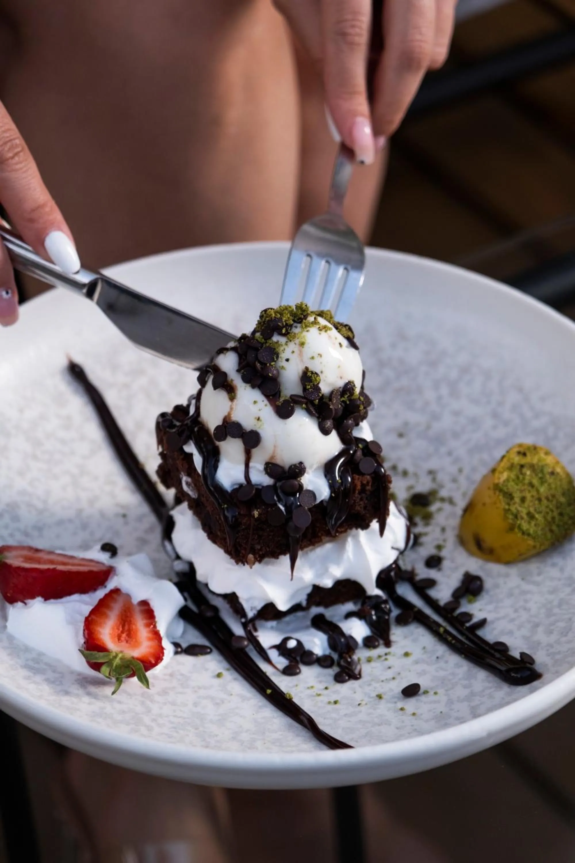 Restaurant/places to eat in Hotel Karbel Sun