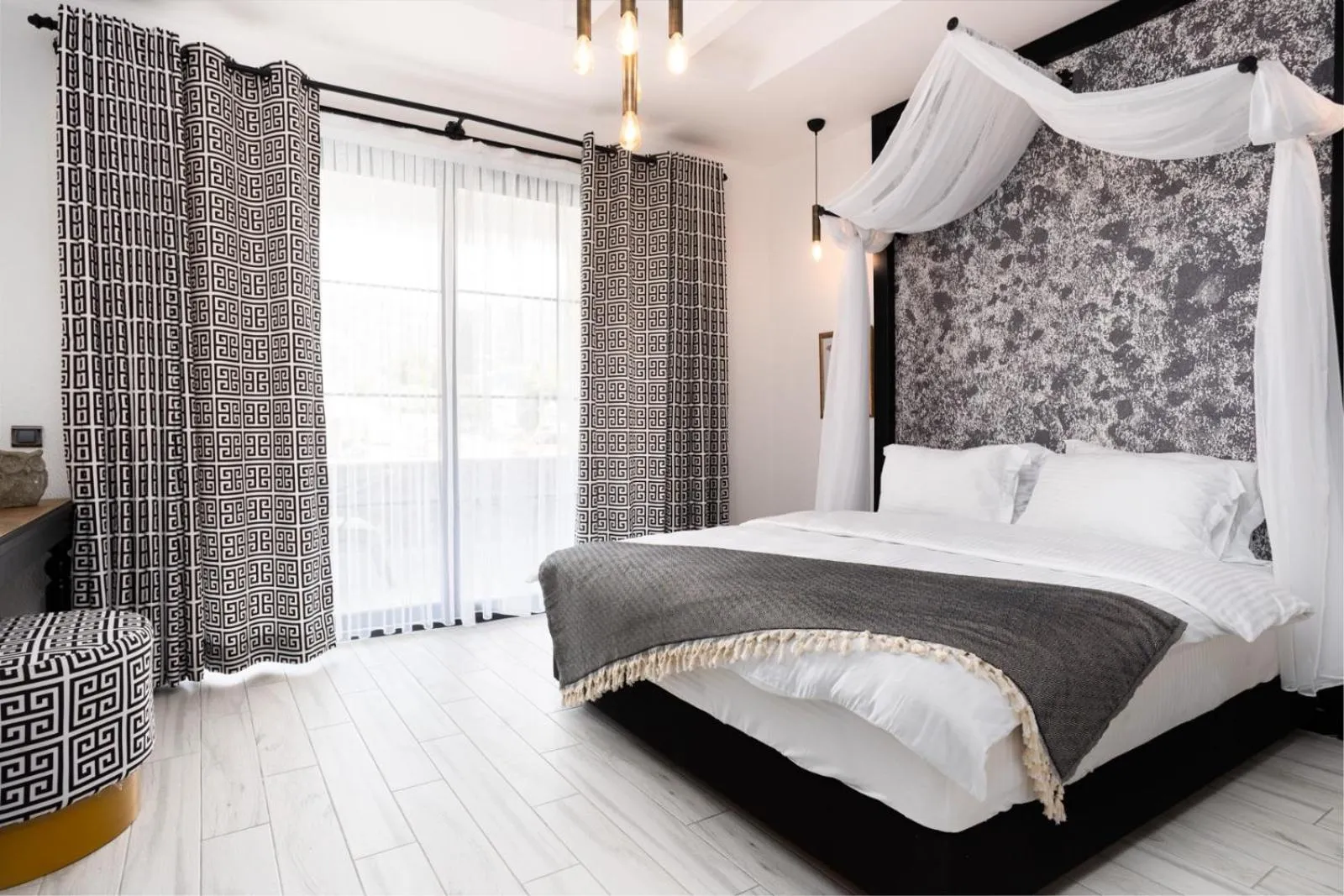 Bed in Hotel Karbel Sun