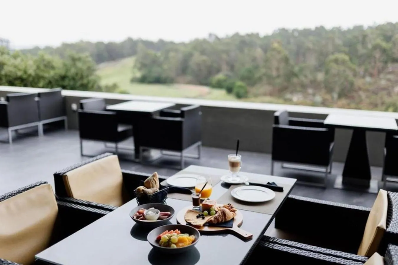 Restaurant/places to eat in Bom Sucesso Resort