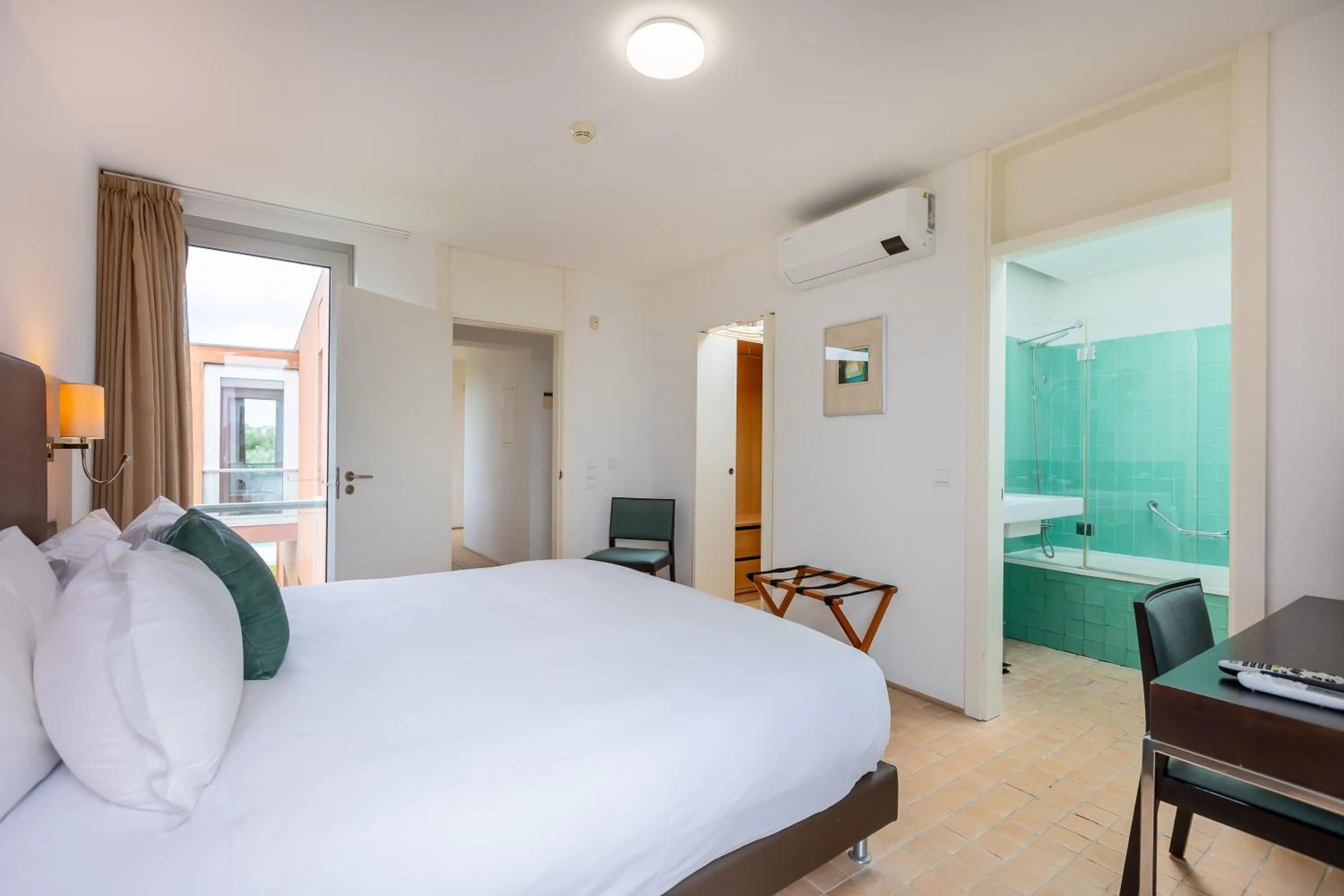 Bedroom, Bed in Bom Sucesso Resort