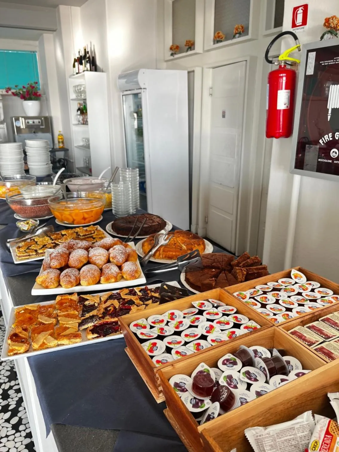 Breakfast in Hotel President's