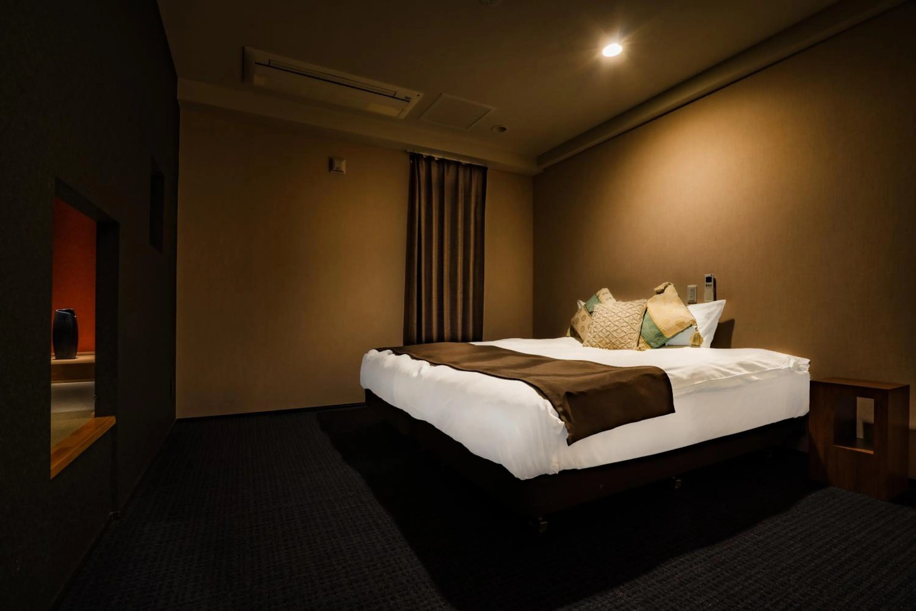 Bedroom, Bed in Randor Residence Susukino Suites