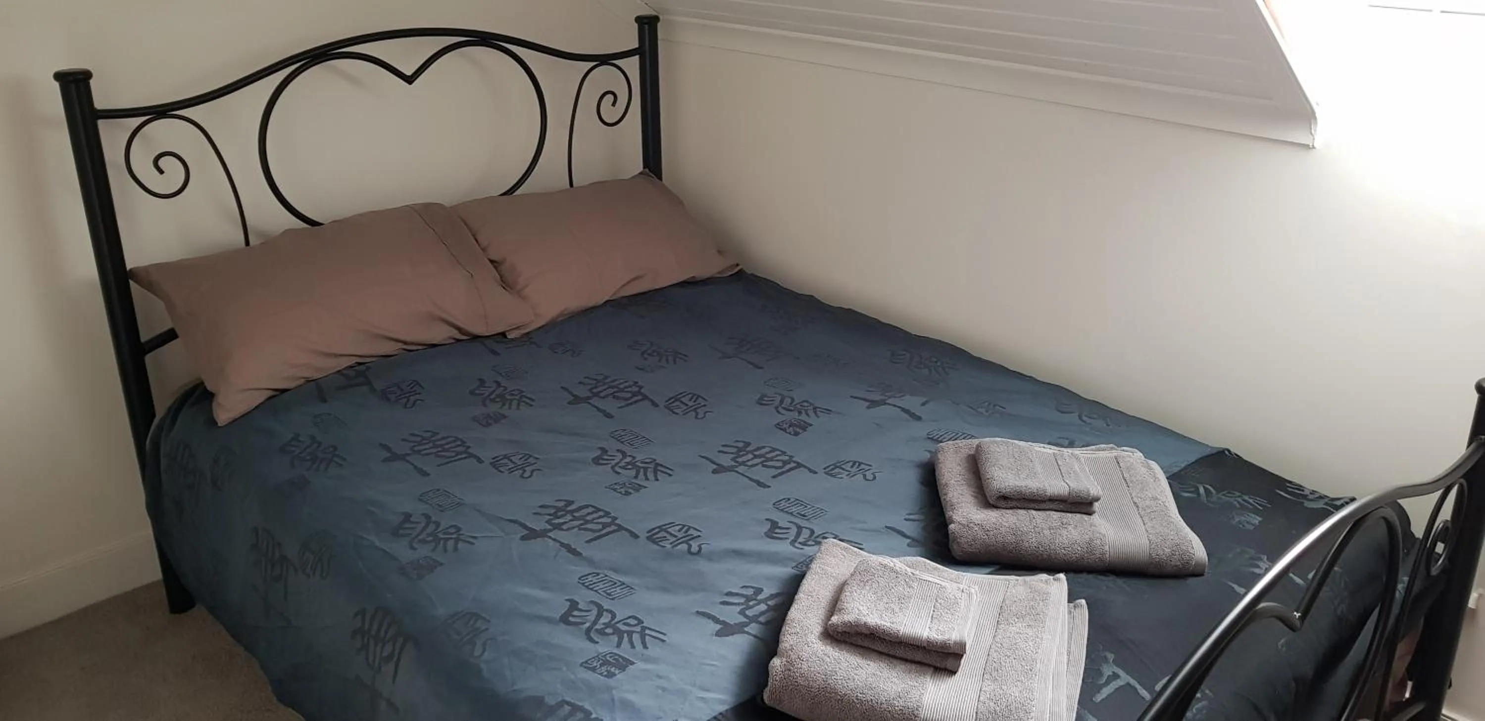 Bed in Barrington Church B&B