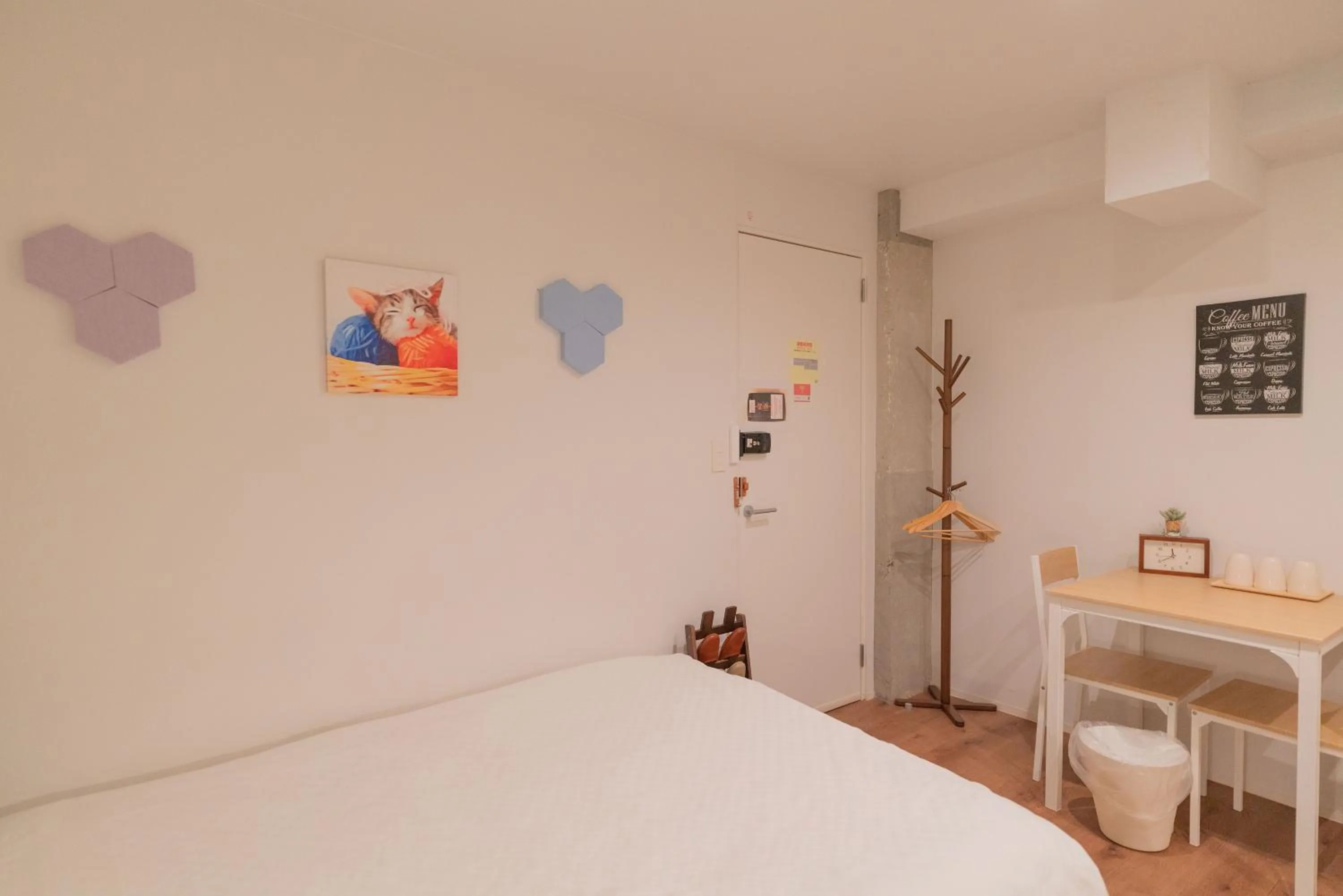 Bed in Yeah Room Namba