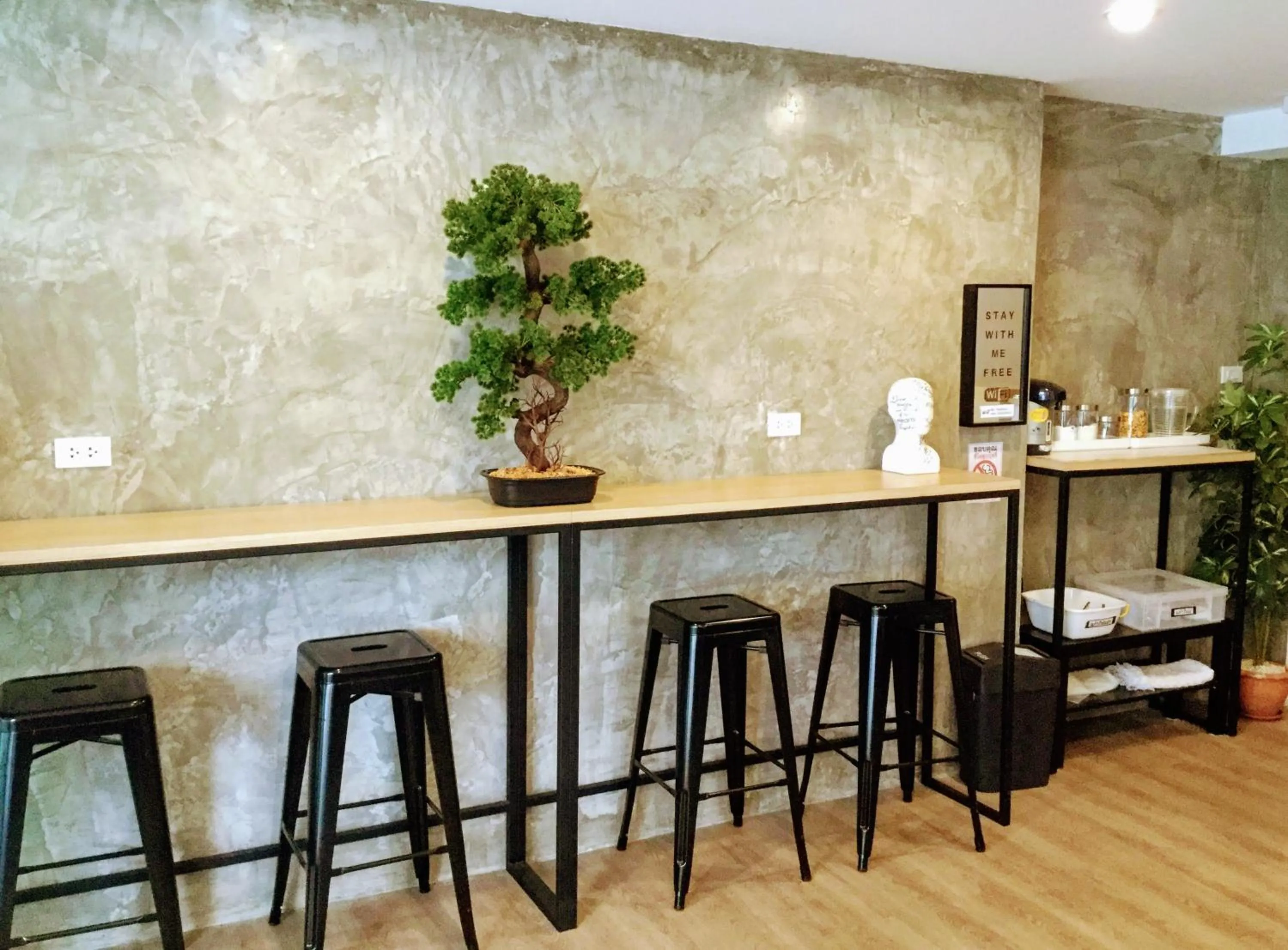 Facade/entrance in The Resto