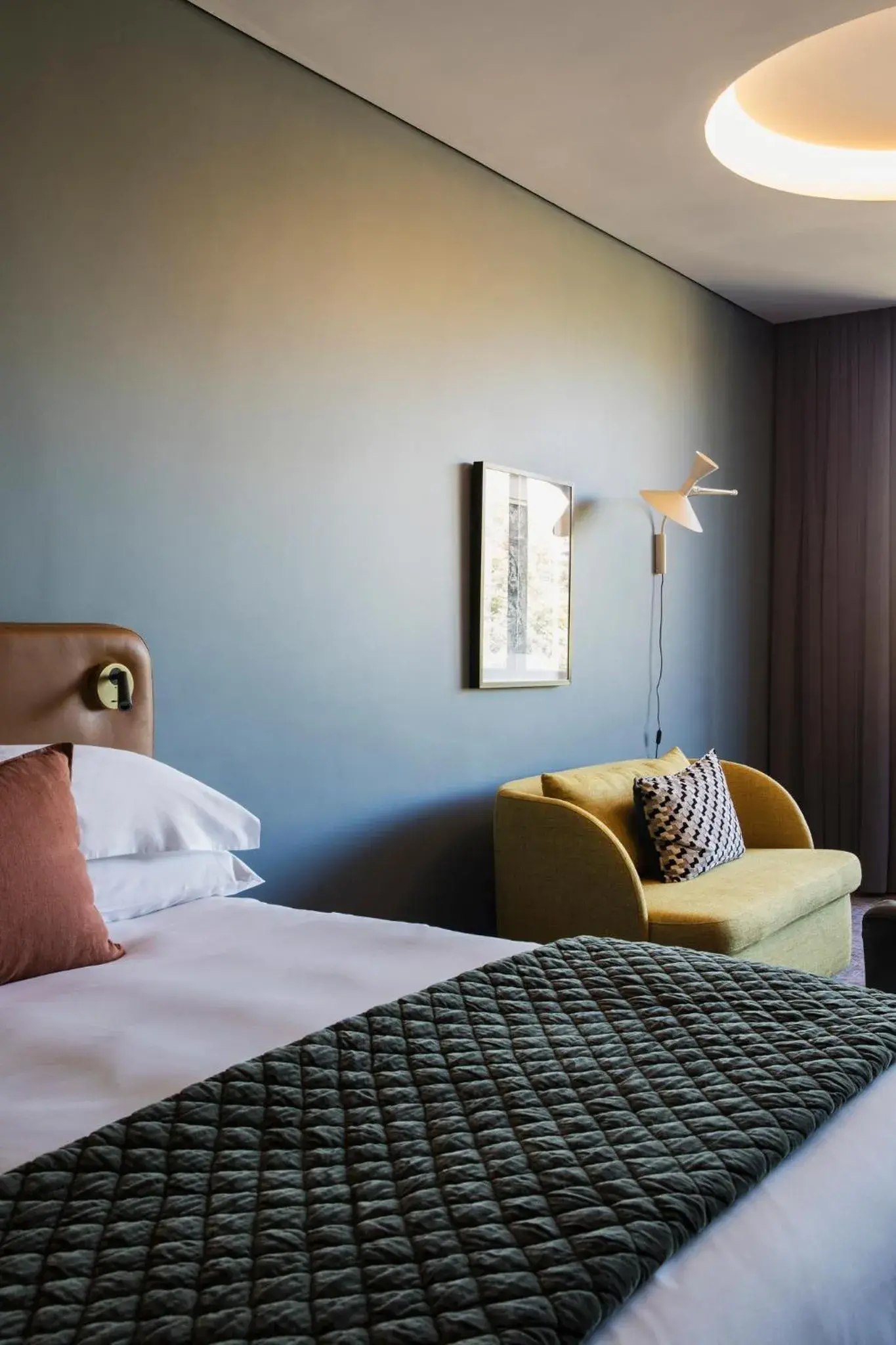 The Home Deluxe - single occupancy in Home Suite Hotels Rosebank The Home Deluxe - single occupancy in Home Suite Hotels Rosebank