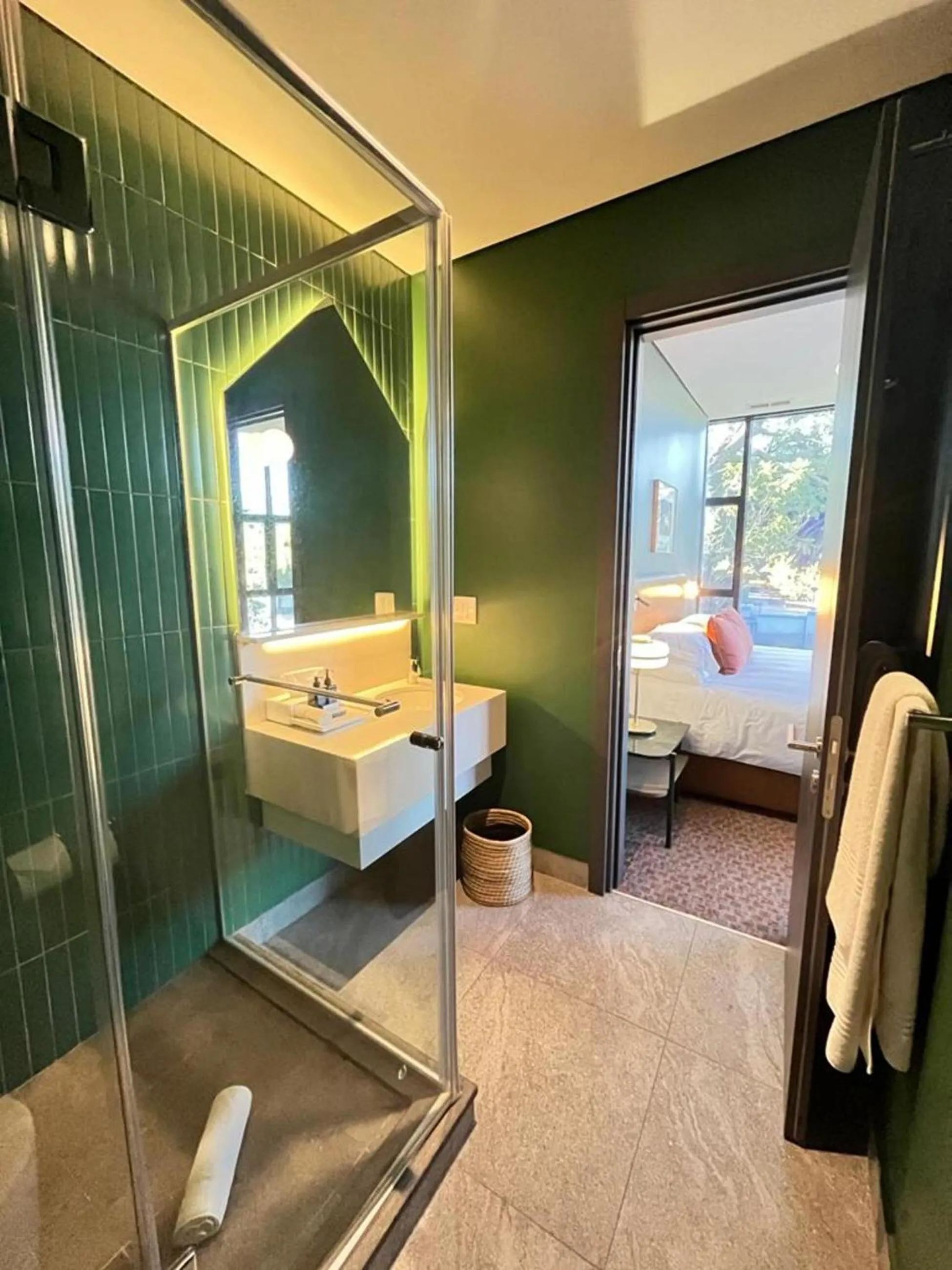 Shower in Home Suite Hotels Rosebank