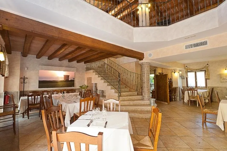 Restaurant/places to eat in Corte In Fiore