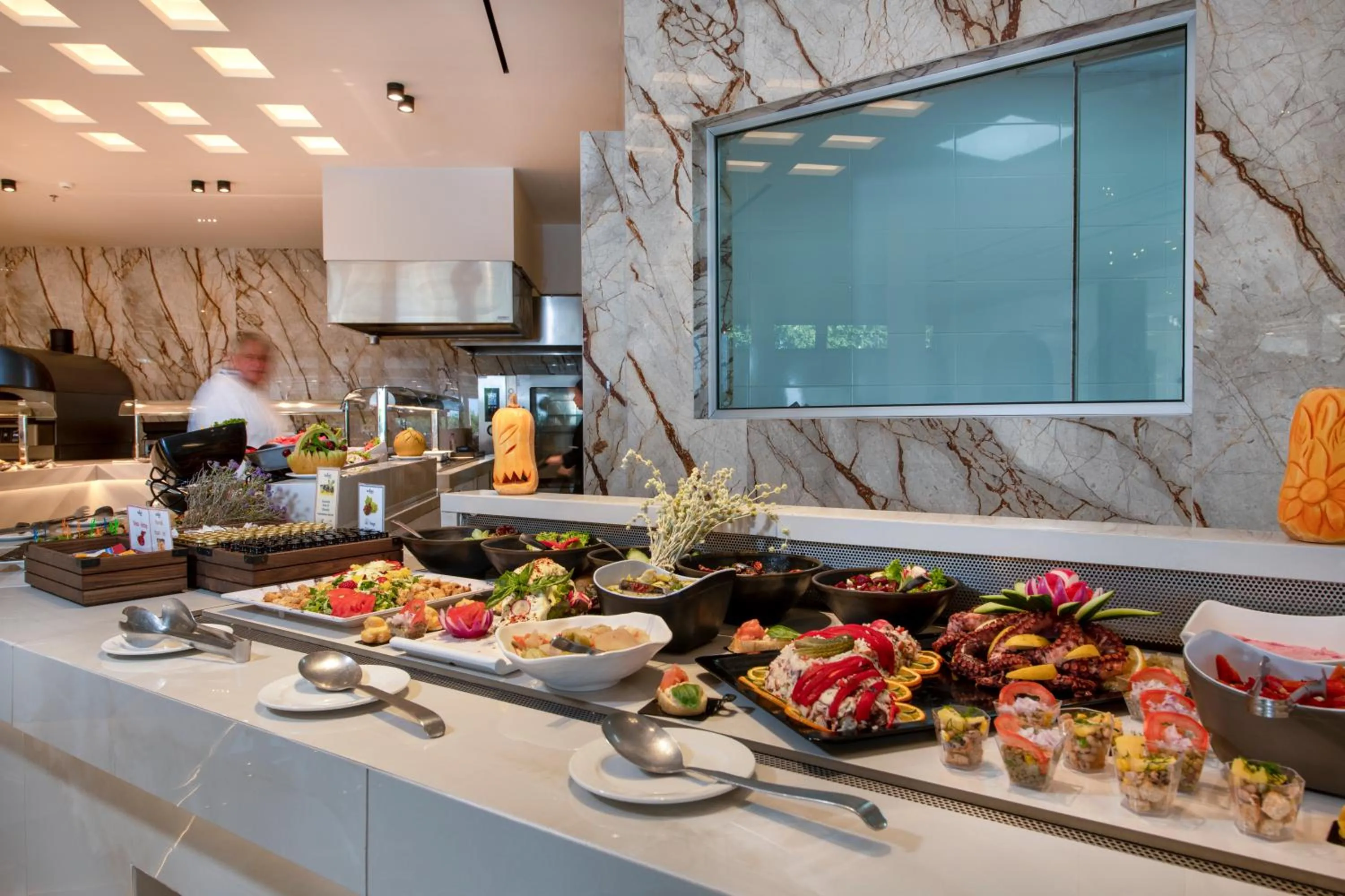 Vantaris Luxury Beach Resort