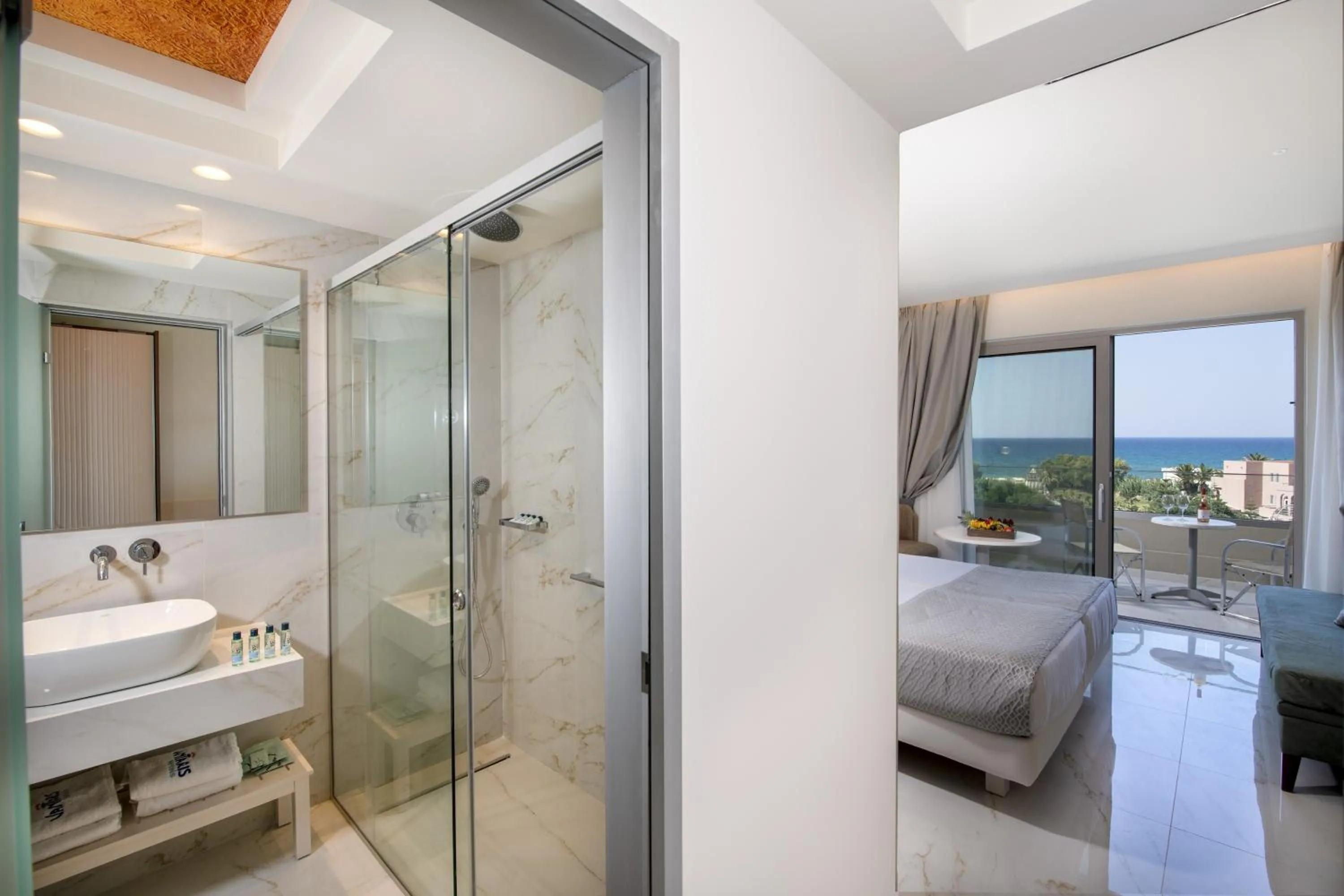 Vantaris Luxury Beach Resort