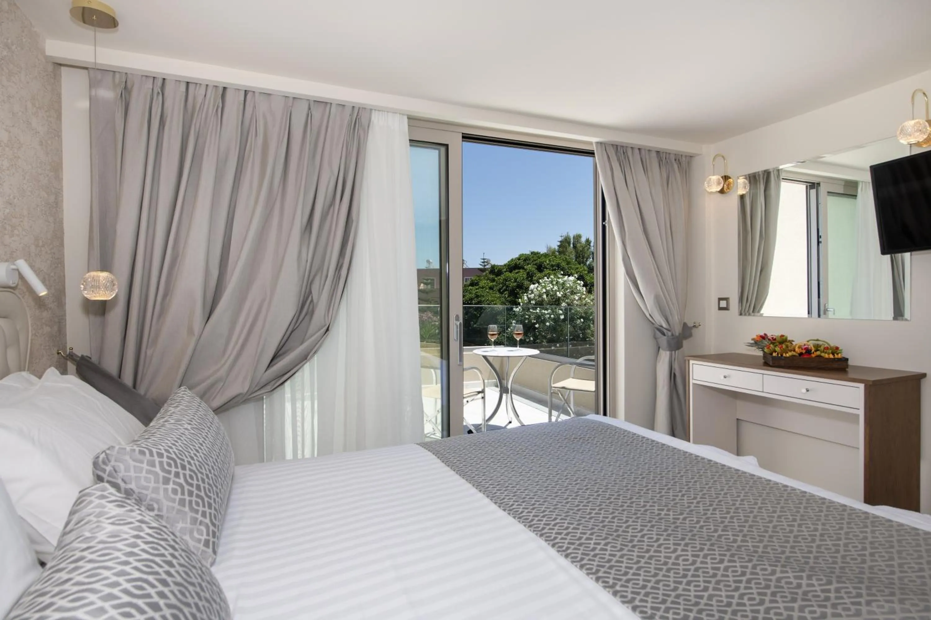 Bed in Vantaris Luxury Beach Resort