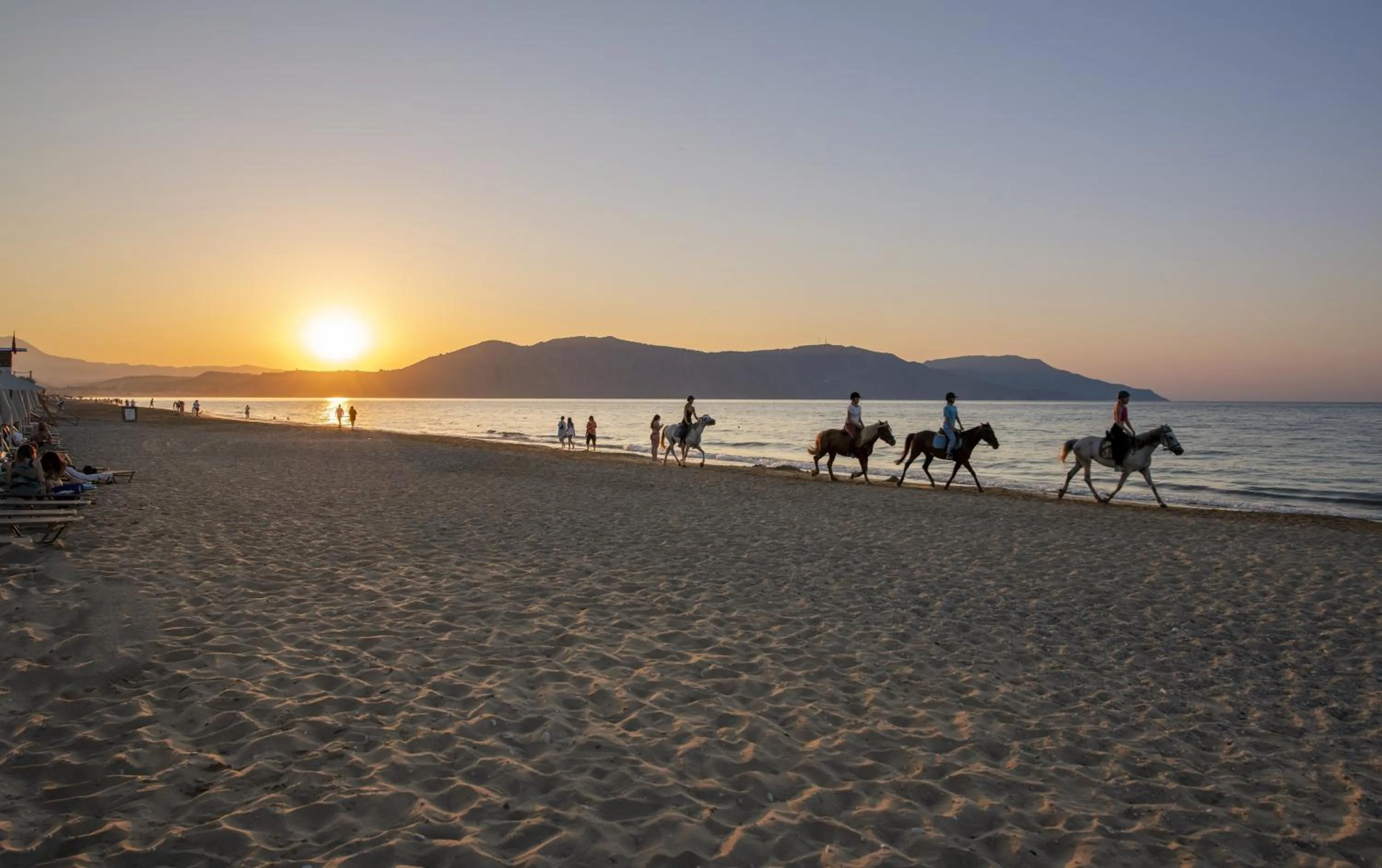 Vantaris Luxury Beach Resort