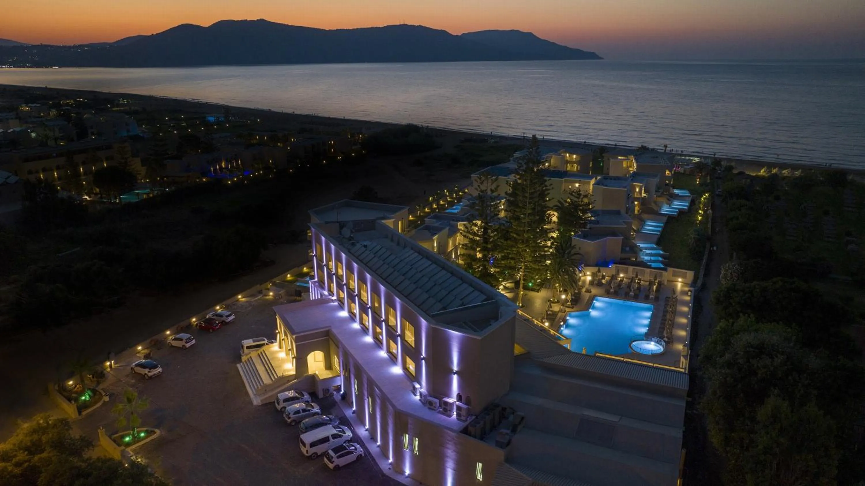 Vantaris Luxury Beach Resort