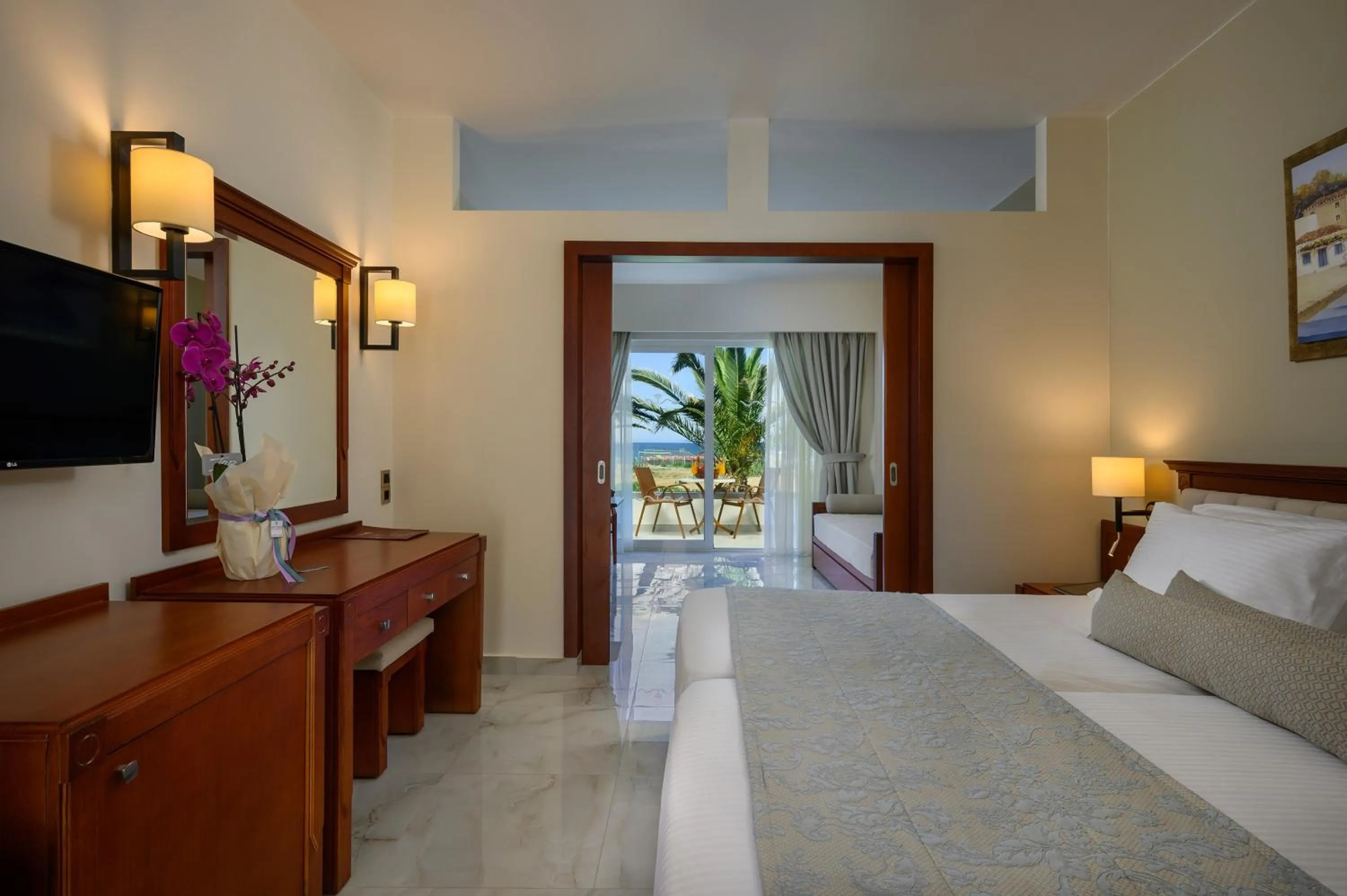 Bed in Vantaris Palace