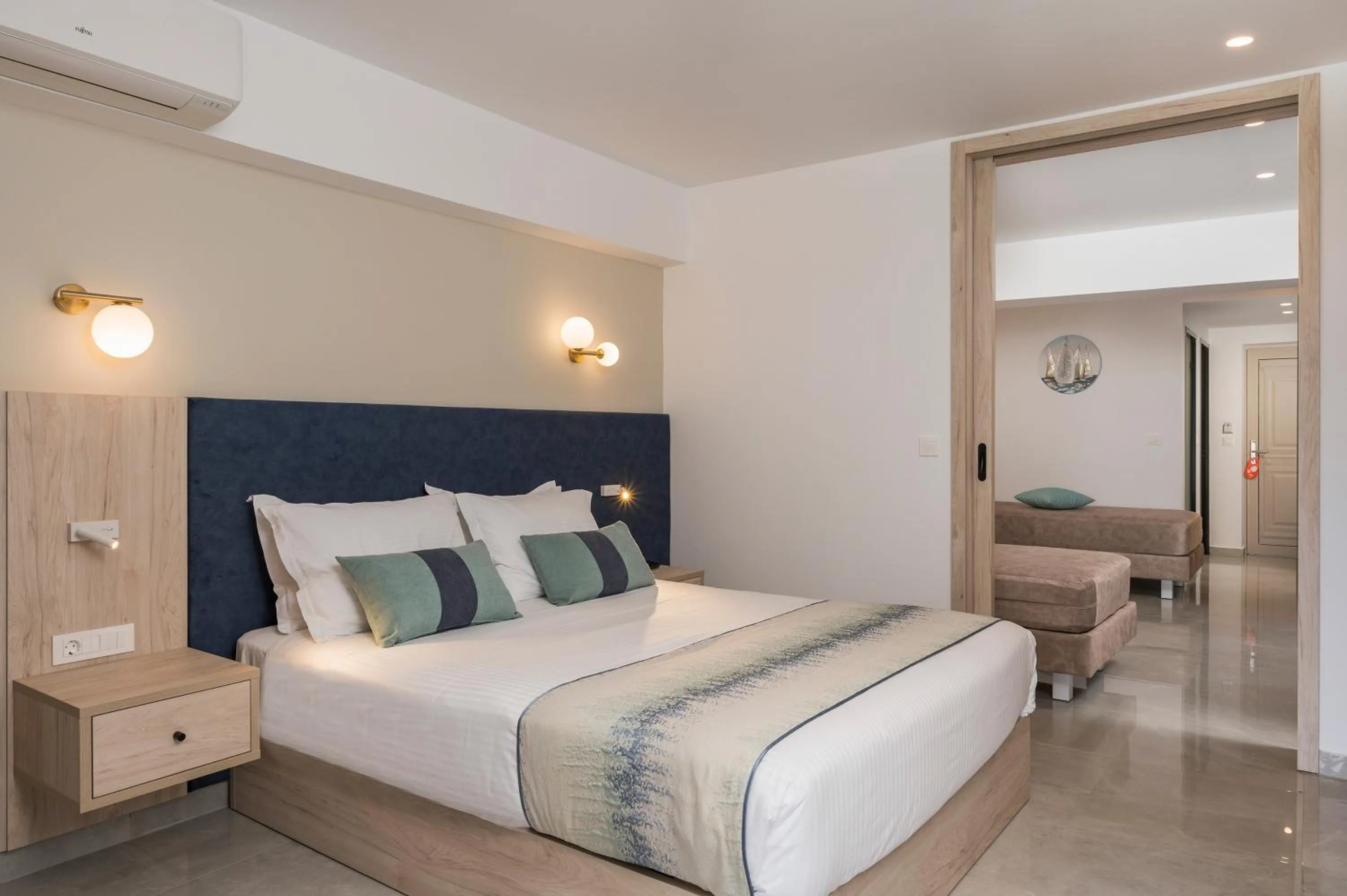 Bed in Vantaris Palace