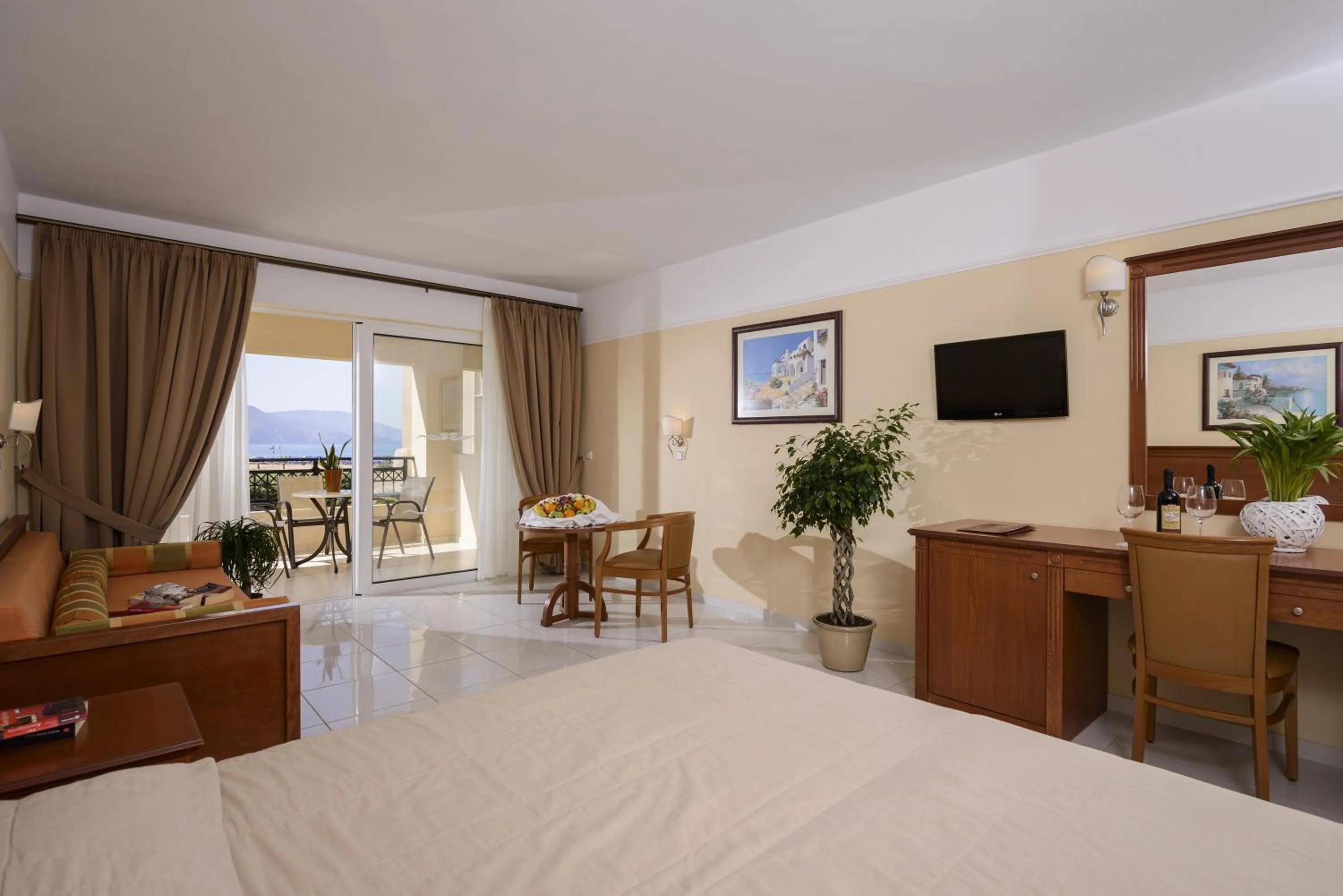 Bed in Vantaris Palace