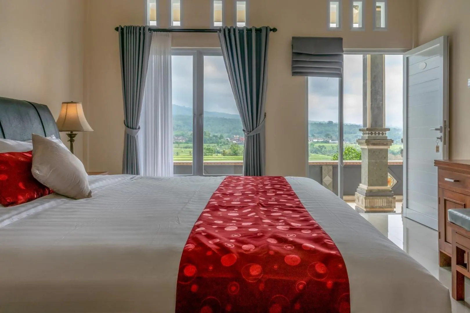 Photo of the whole room, Bed in Adhi Jaya Suite